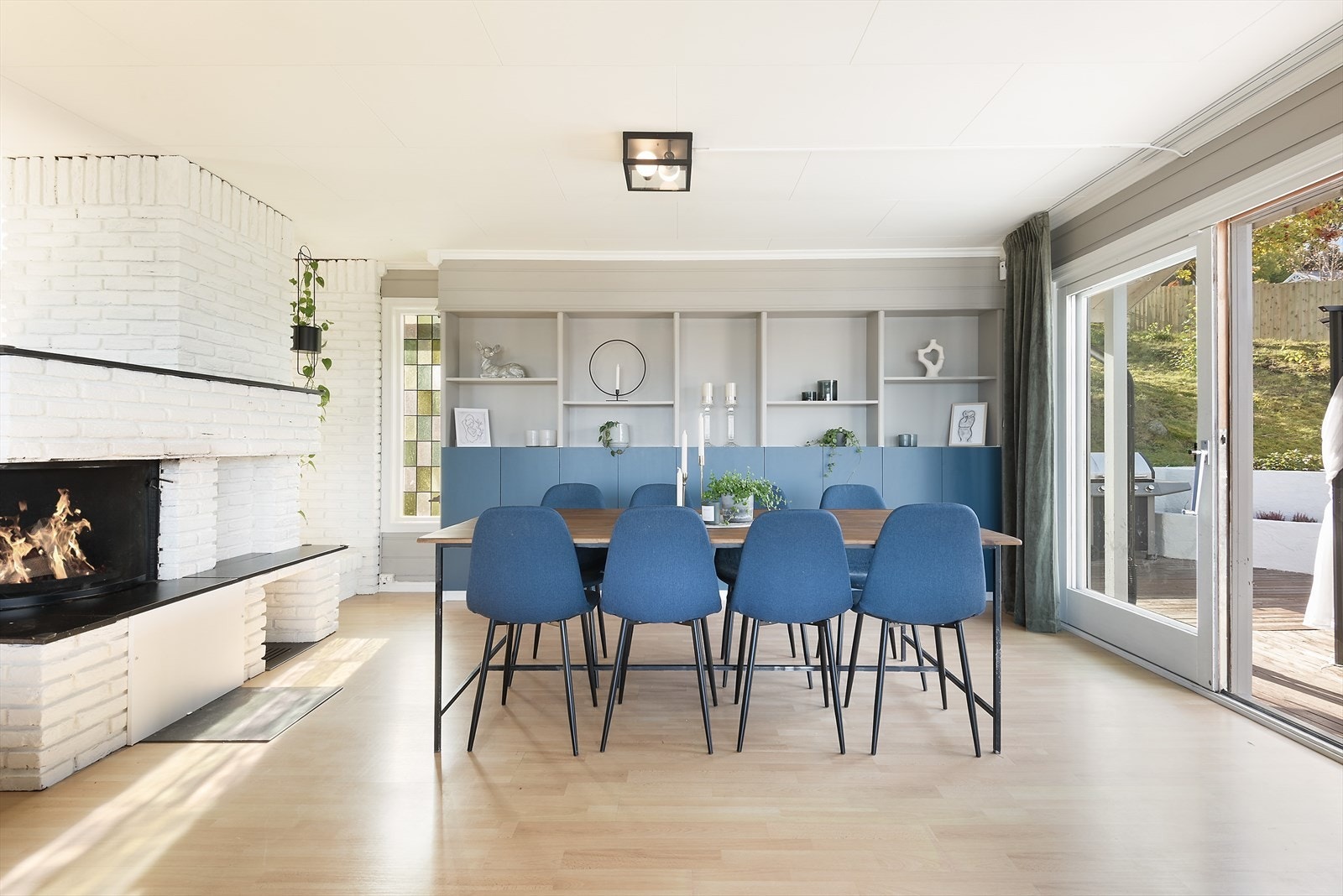 Fin plass til spisestuemøblement. Galleribilde