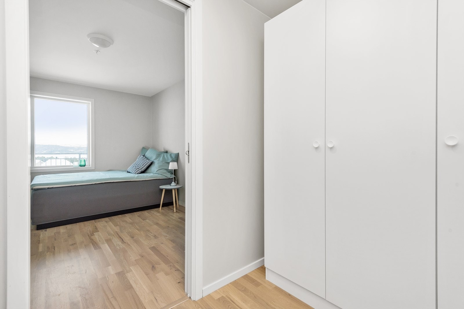 (Alle bilder er hentet fra leilighet i etasjen under som er identisk.) Galleribilde