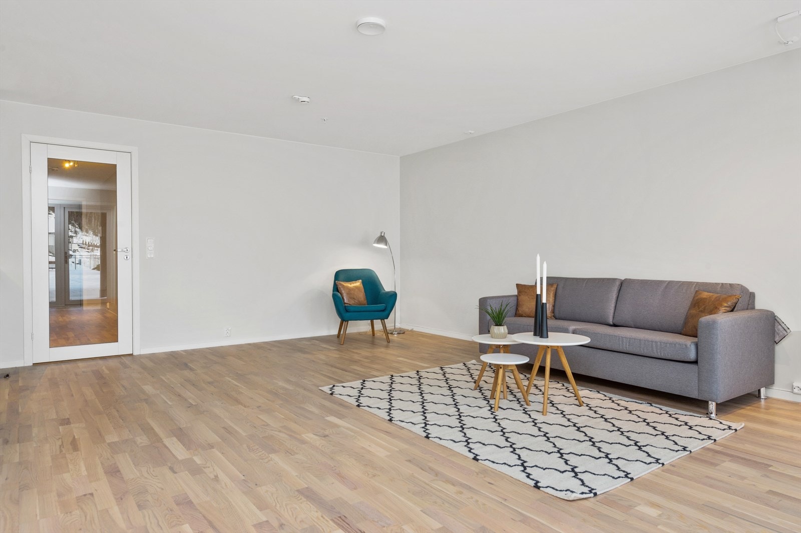 Stue (Alle bilder er hentet fra leilighet i etasjen under som er identisk.) Galleribilde