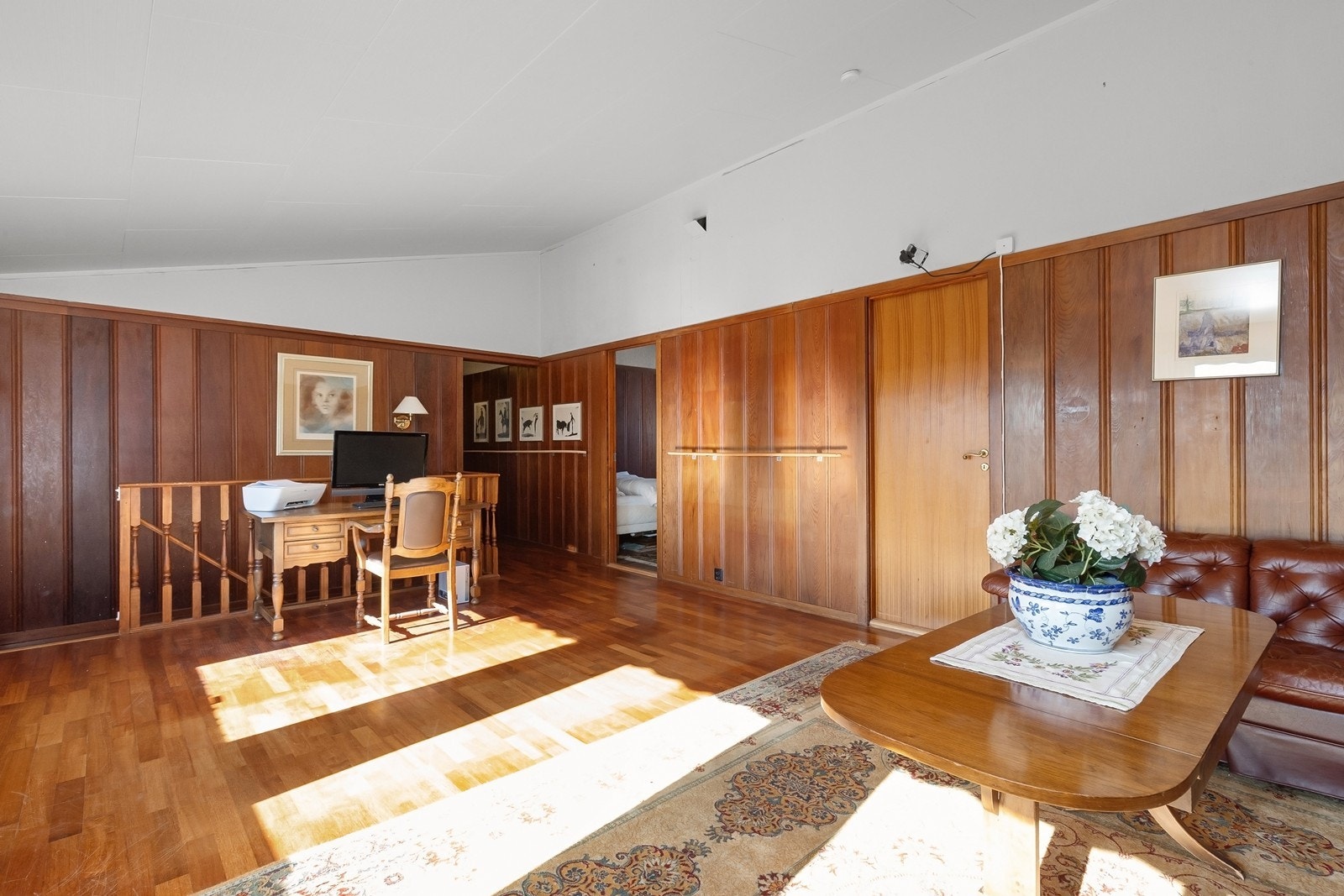 Mellomstue Galleribilde