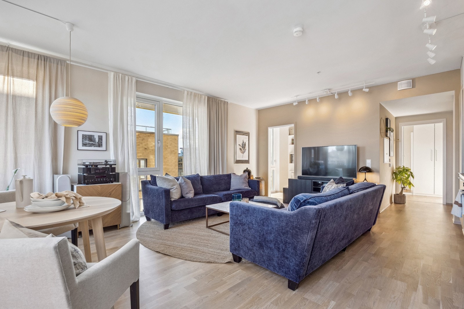 EIE eiendomsmegling ved Yasin Unal har gleden av å presentere Ladebekken 17 Galleribilde