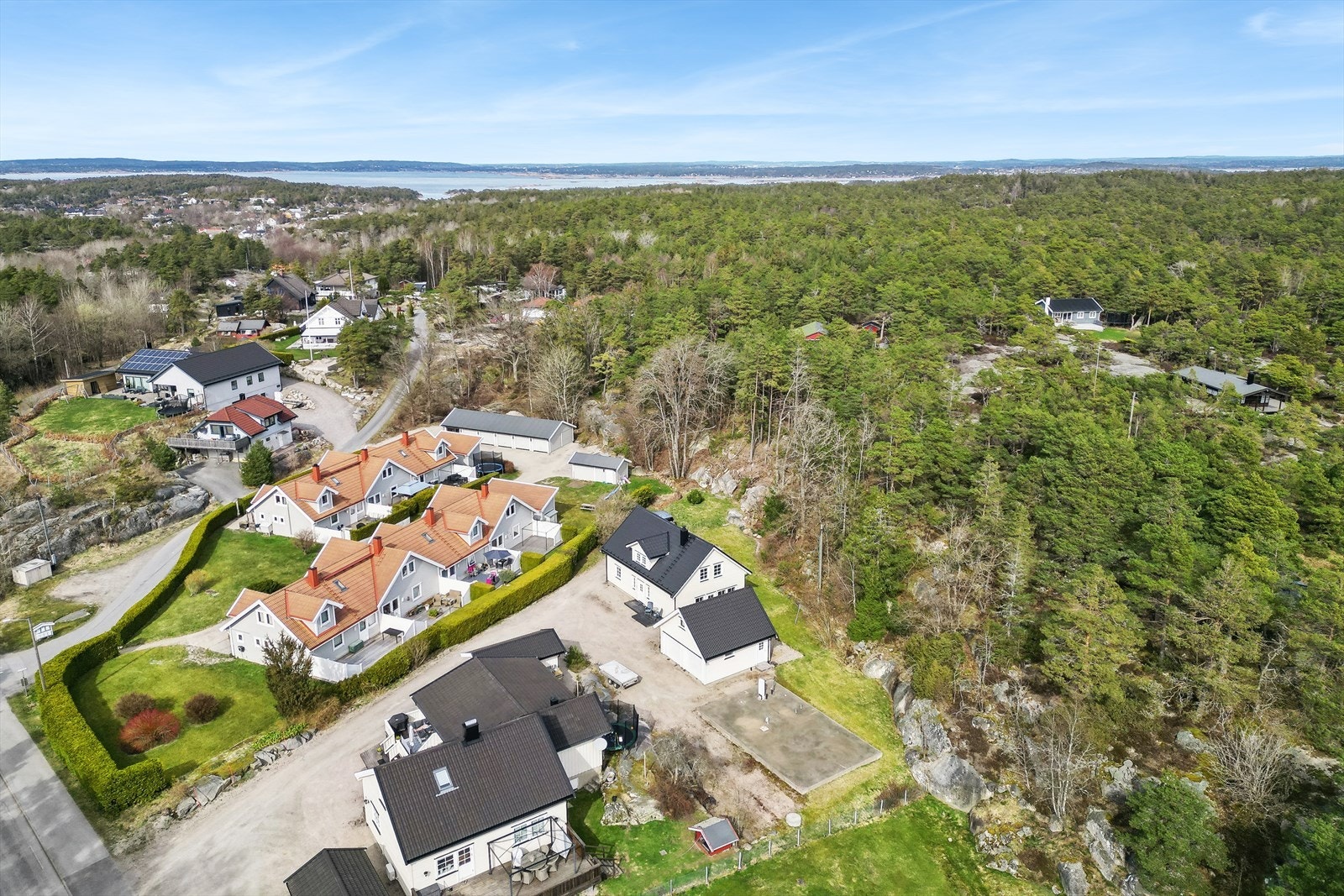 Eiendommen ligger i et attraktivt og barnevennlig område. Galleribilde