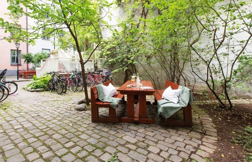 Borettslaget har en meget pen og skjermet bakgård. Galleribilde