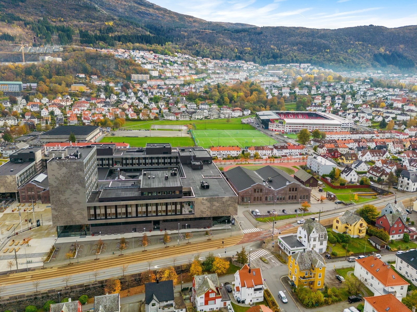 Høgskulen på Vestlandet er heller ikke lange veien fra leiligheten. Galleribilde