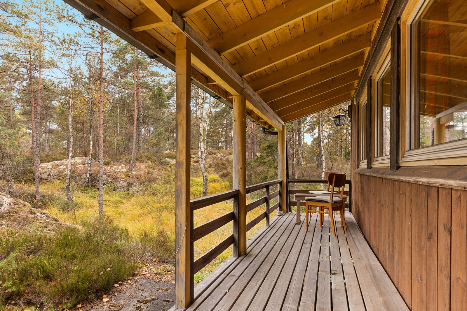 Overbygd veranda ved inngangspartiet Galleribilde