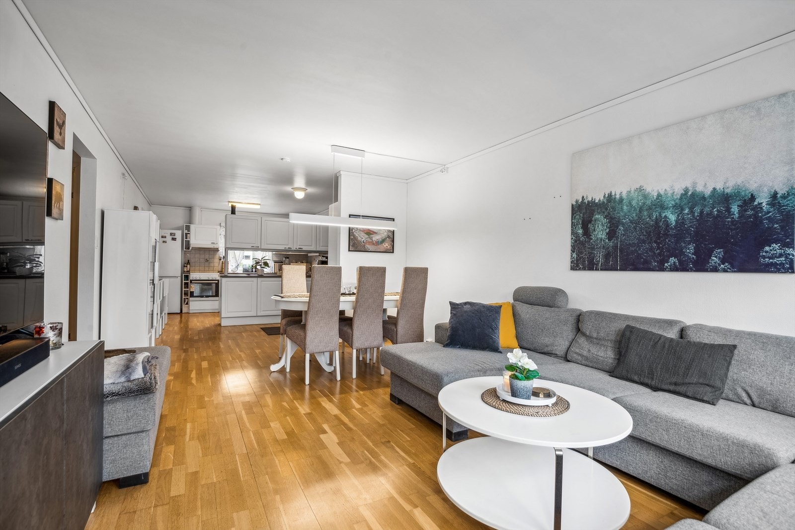 Leiligheten er beliggende i 2. etasje. Galleribilde