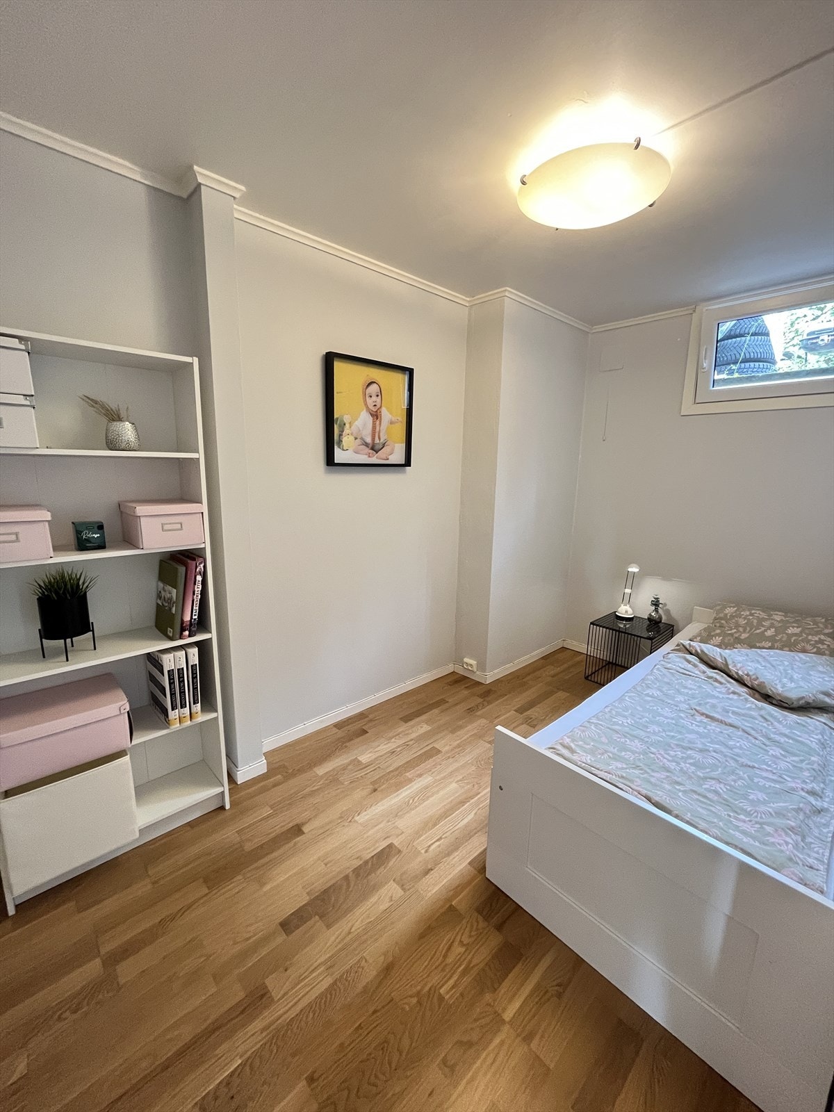 Opprinnelig godkjent bod, er i dag innredet som et soverom nr 2. Dette er ikke omsøkt/godkjent. Galleribilde