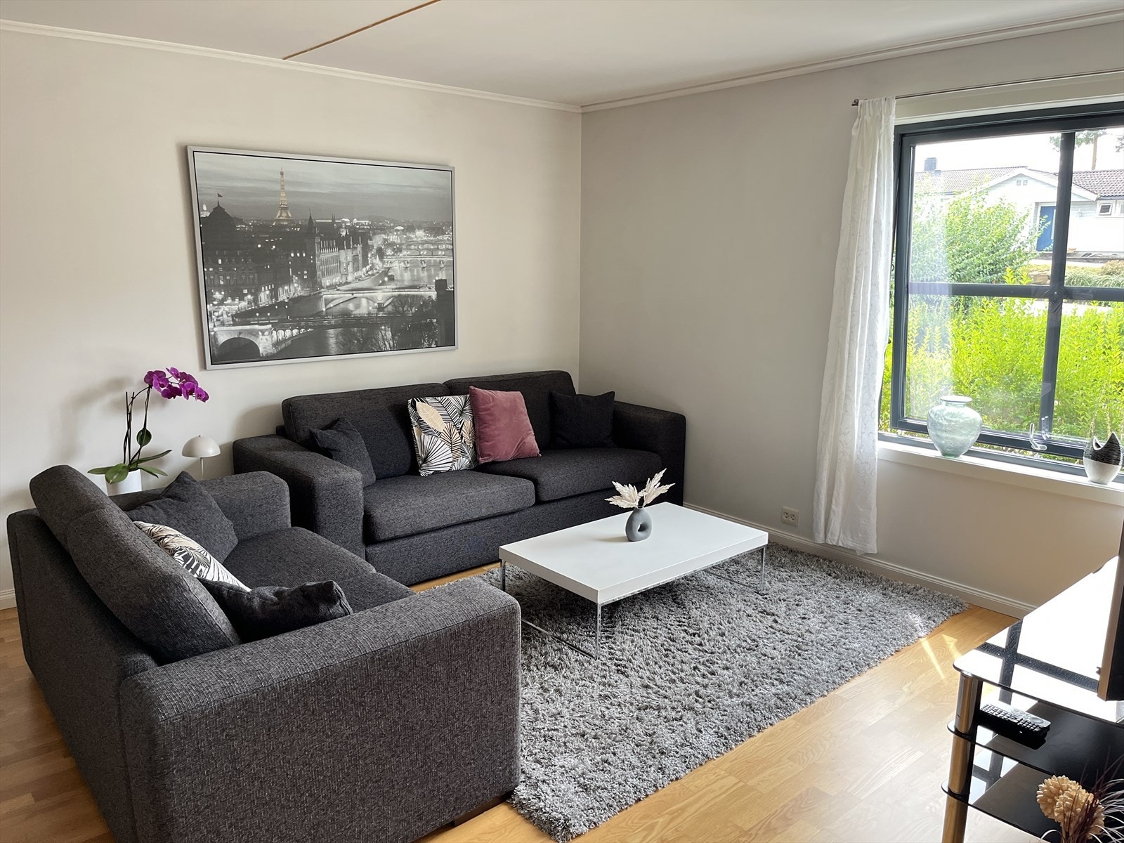 Nøytrale overflater. Galleribilde