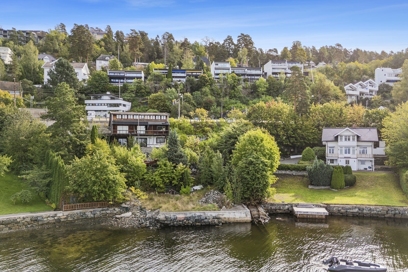 Tomten er på 1 970 m². Galleribilde