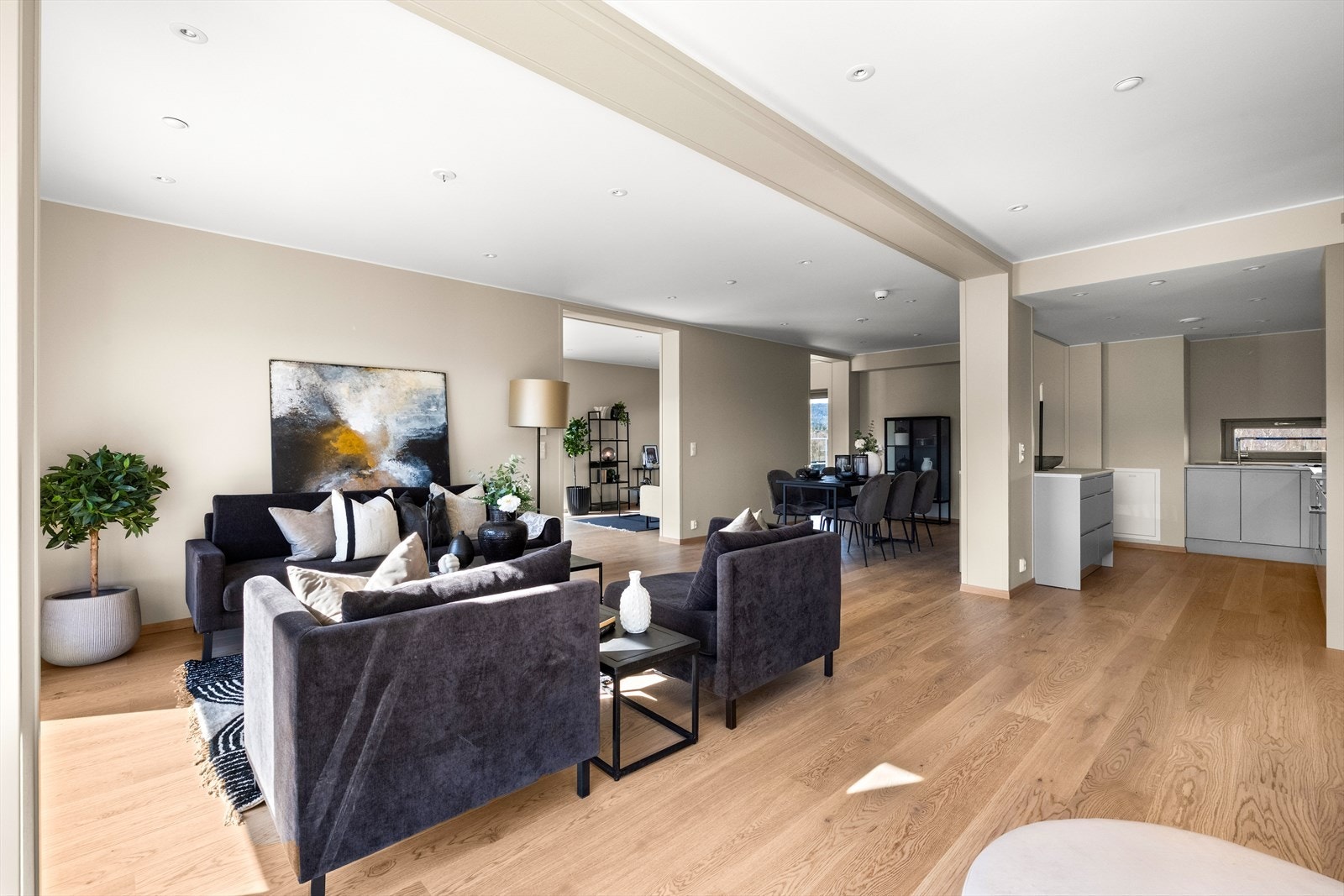 Vannbåren varme i gulvene sørger for en behagelig innetemperatur. Galleribilde