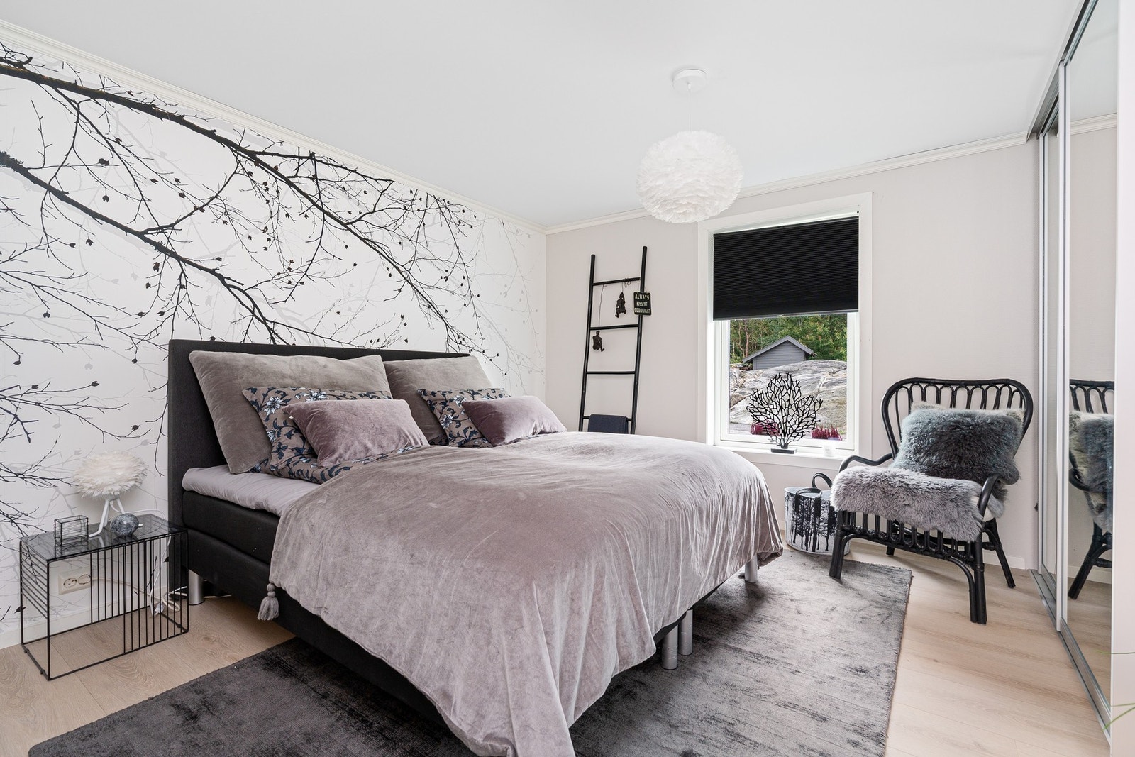 Disp.rom som er gjort om til soverom i u.etg.