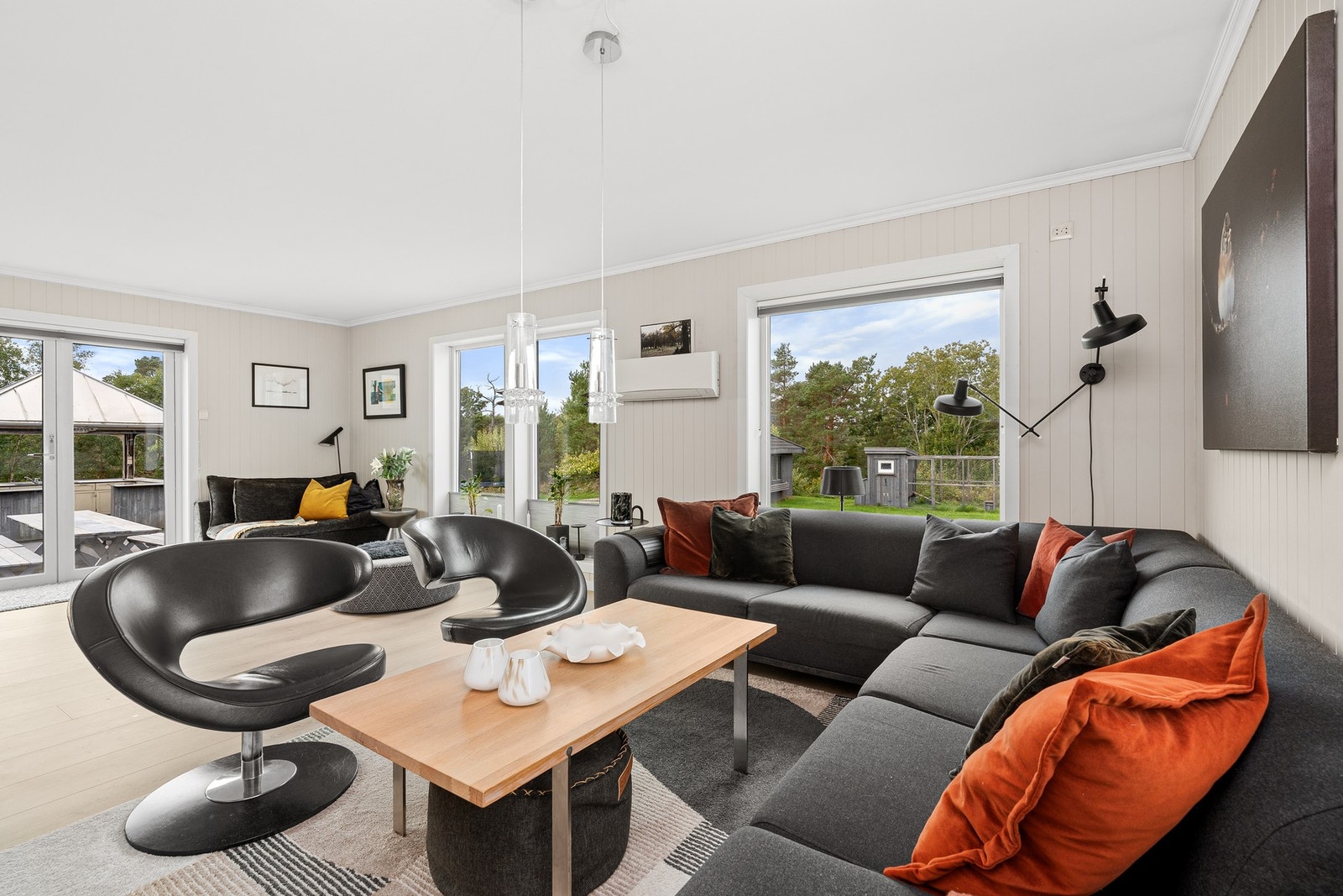 Stueavdelingen mot spisestue