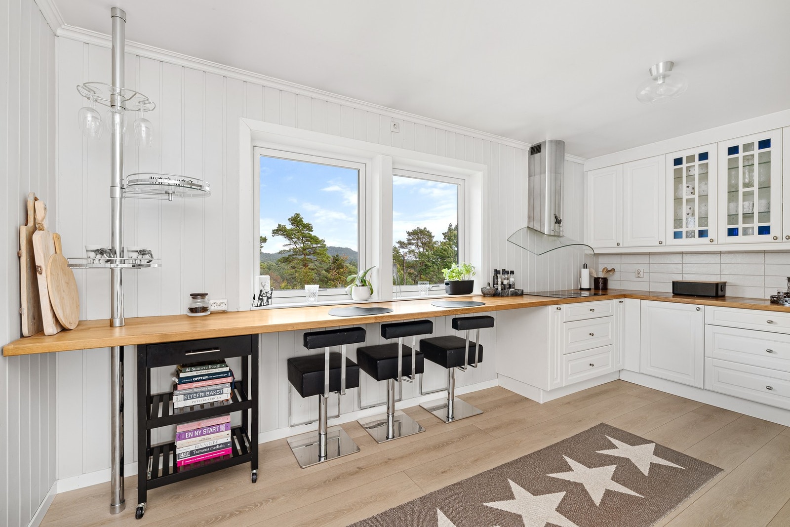 Spiseplass på kjøkkenet