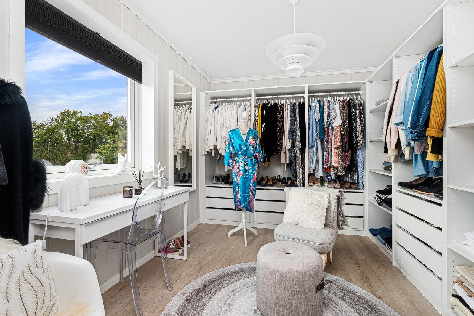 Soverom 2 som brukes som omkledningsrom