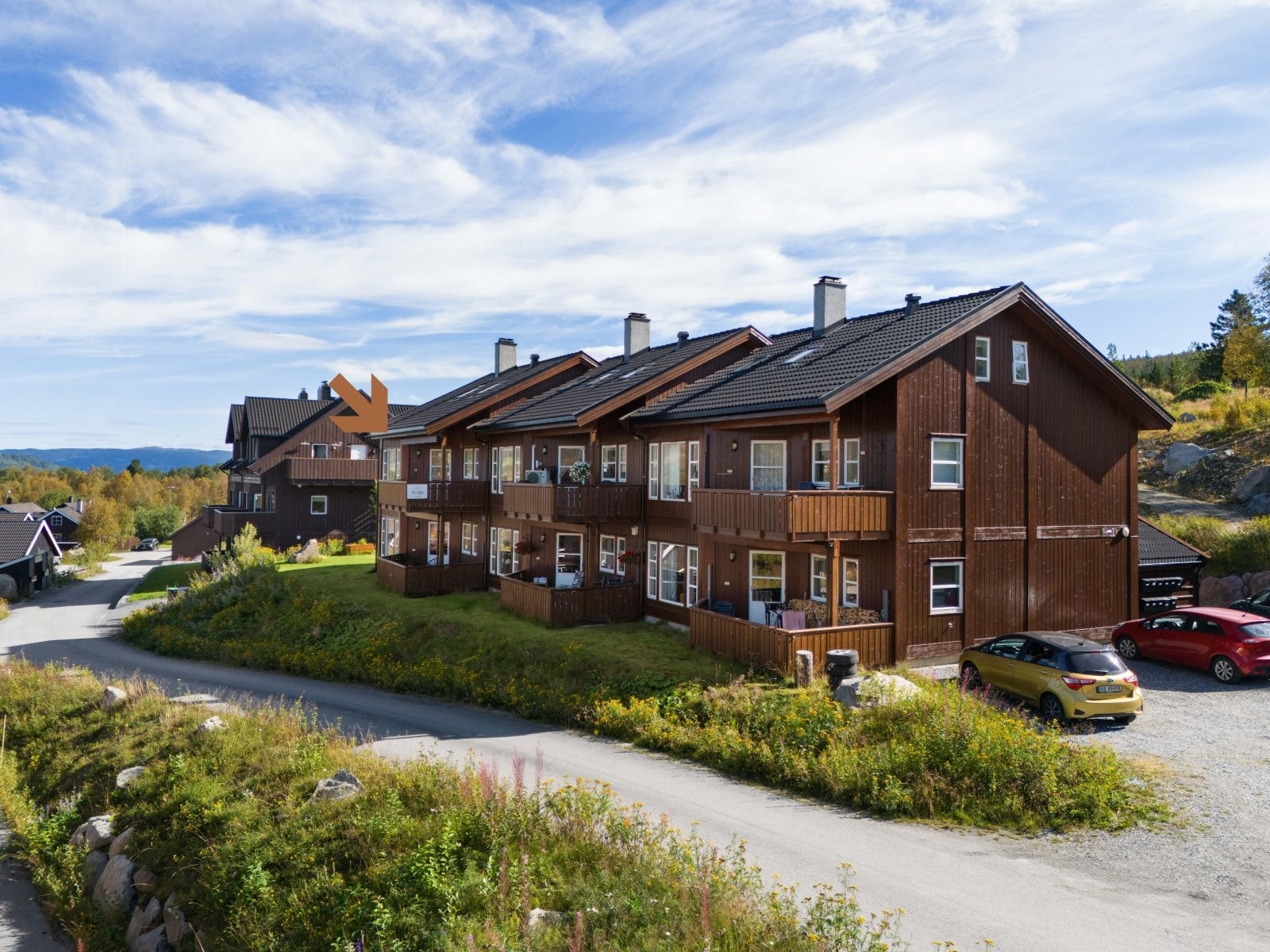 Lokal Eiendomsmelger MNEF/Partner/Økonom Ådne Holestøl Hognerud ønsker velkommen til Gamle Skurdalsvegen 74! Galleribilde