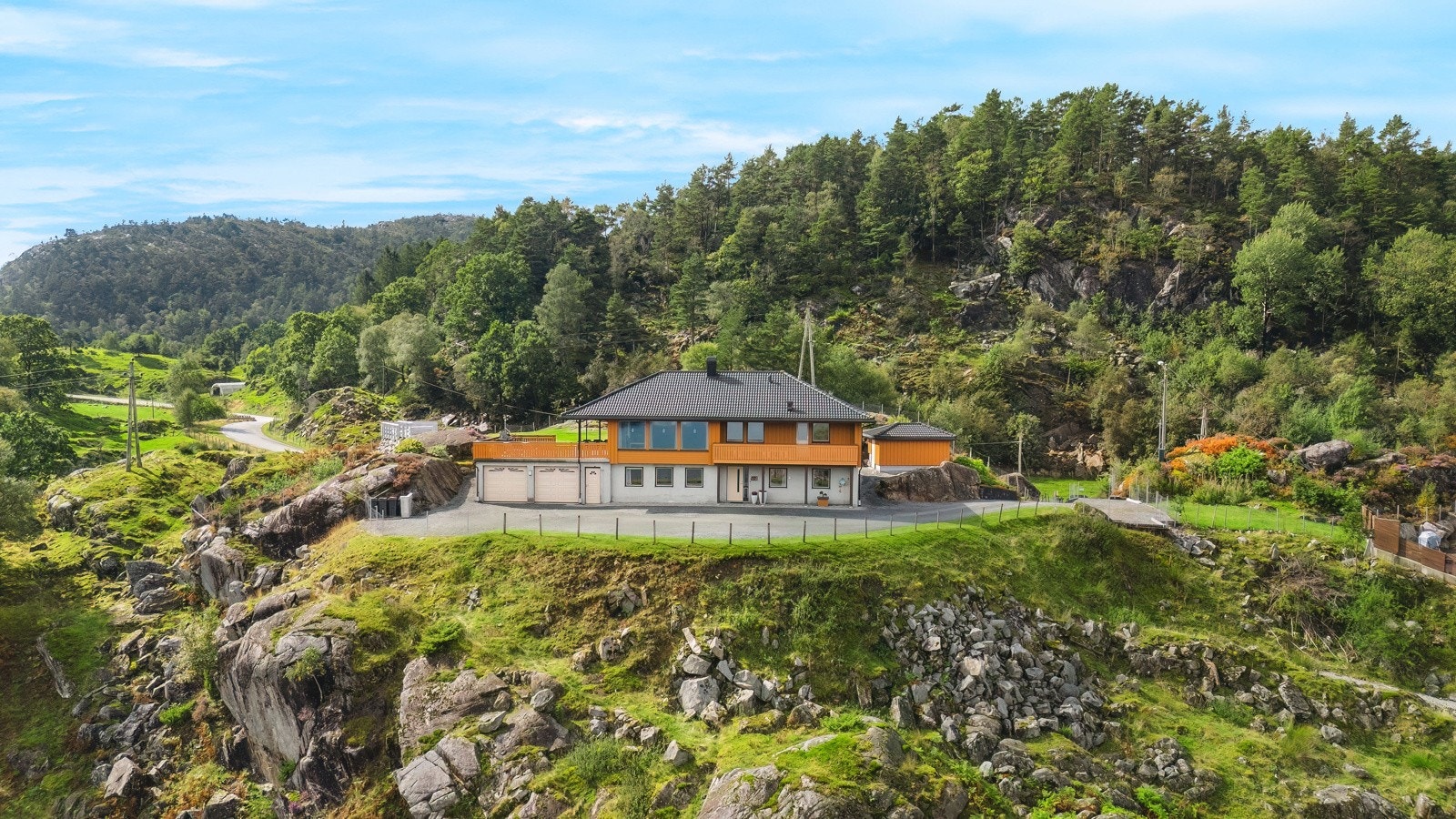 Velkommen til Hundsnesvegen 377! Galleribilde