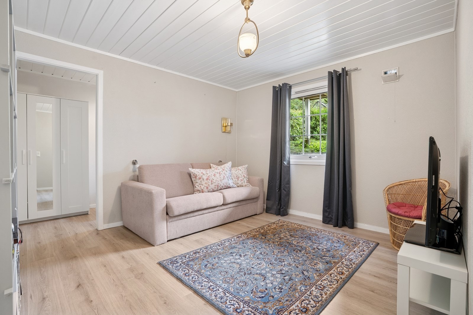 Dette soverommet er innredet med eget garderoberom. Galleribilde