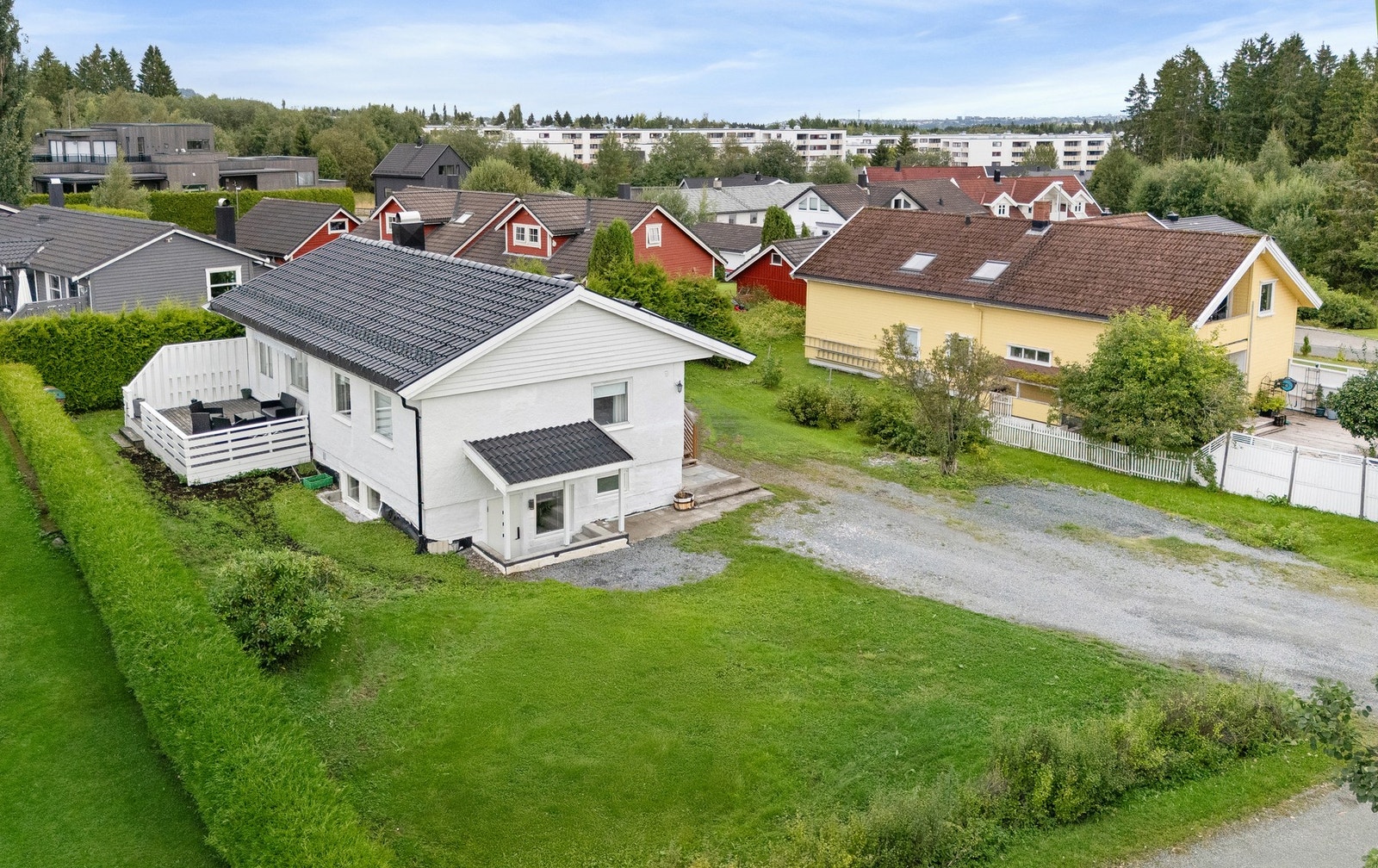 EiendomsMegler 1 ved Fredrik Nygård Flønes har gleden av å presentere Brudalsvegen 24! Galleribilde