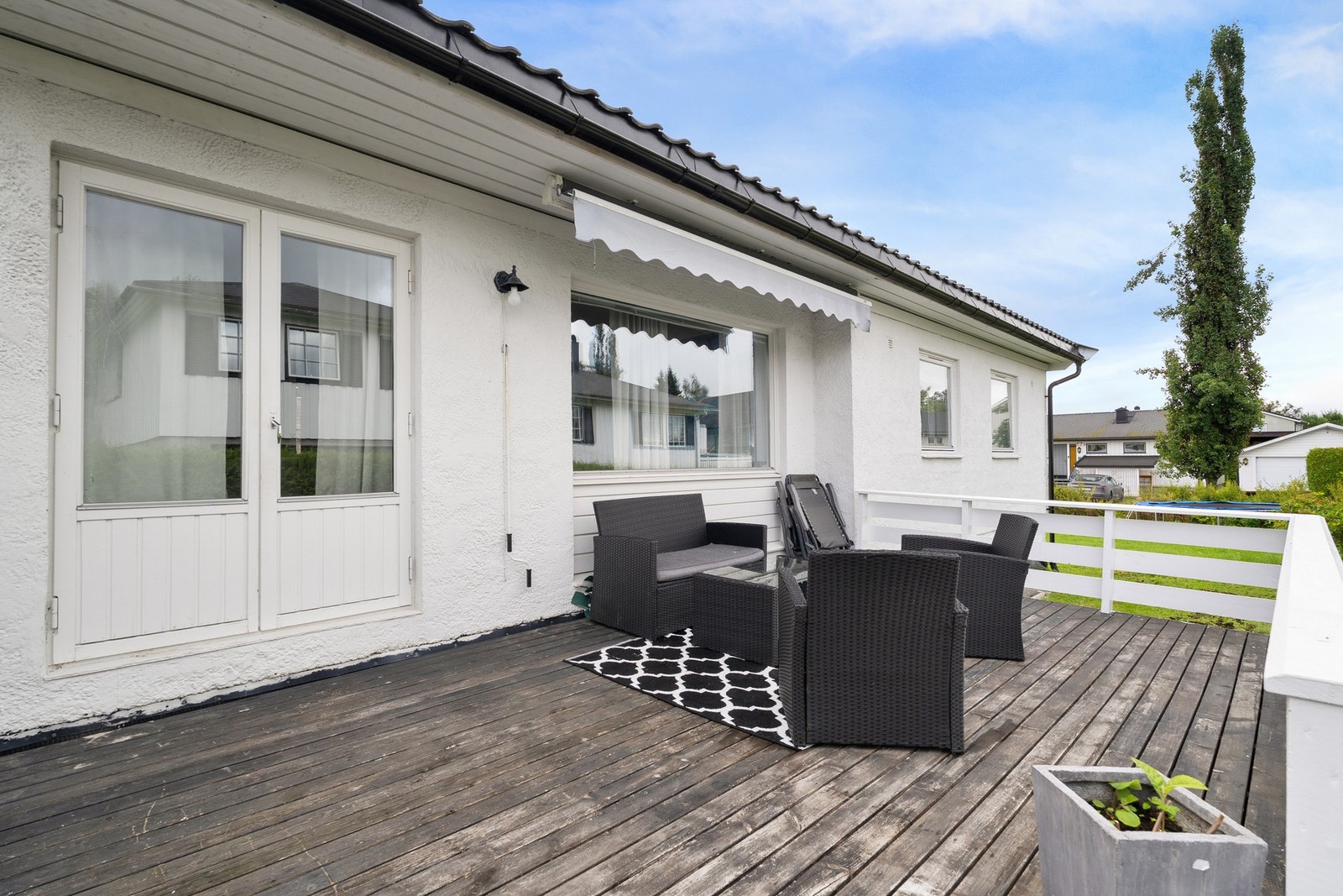 Romslig veranda på 22,2m². Galleribilde