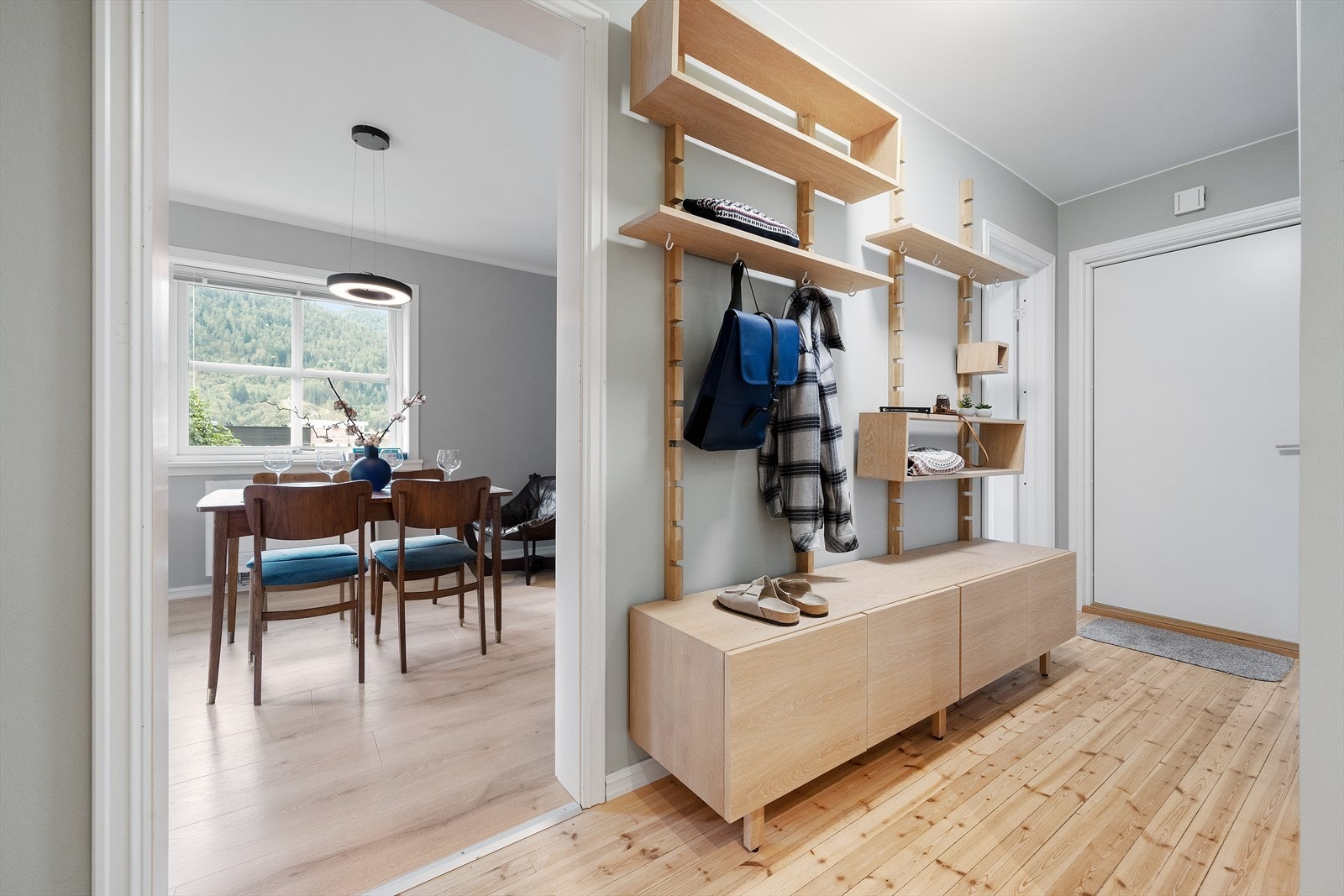 Entre/gang Galleribilde