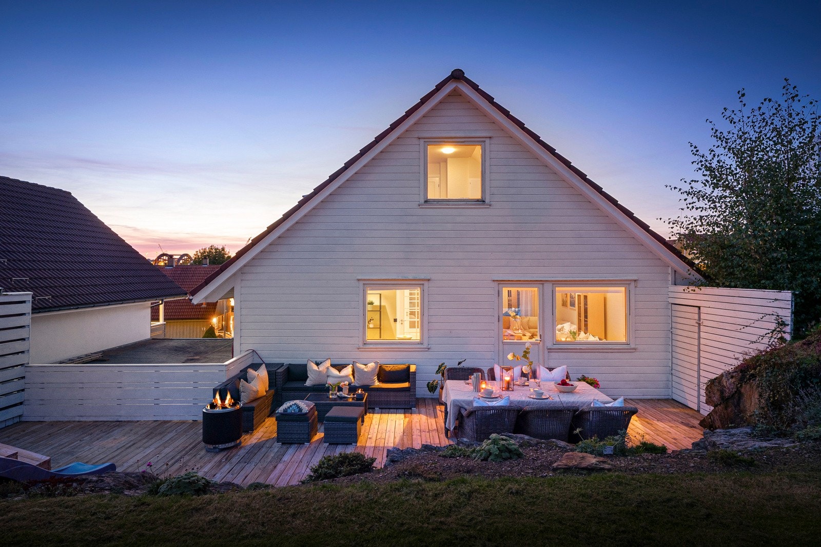 En gjennomført enebolig over tre etasjer med god planløsning og familievennlig beliggenhet Galleribilde