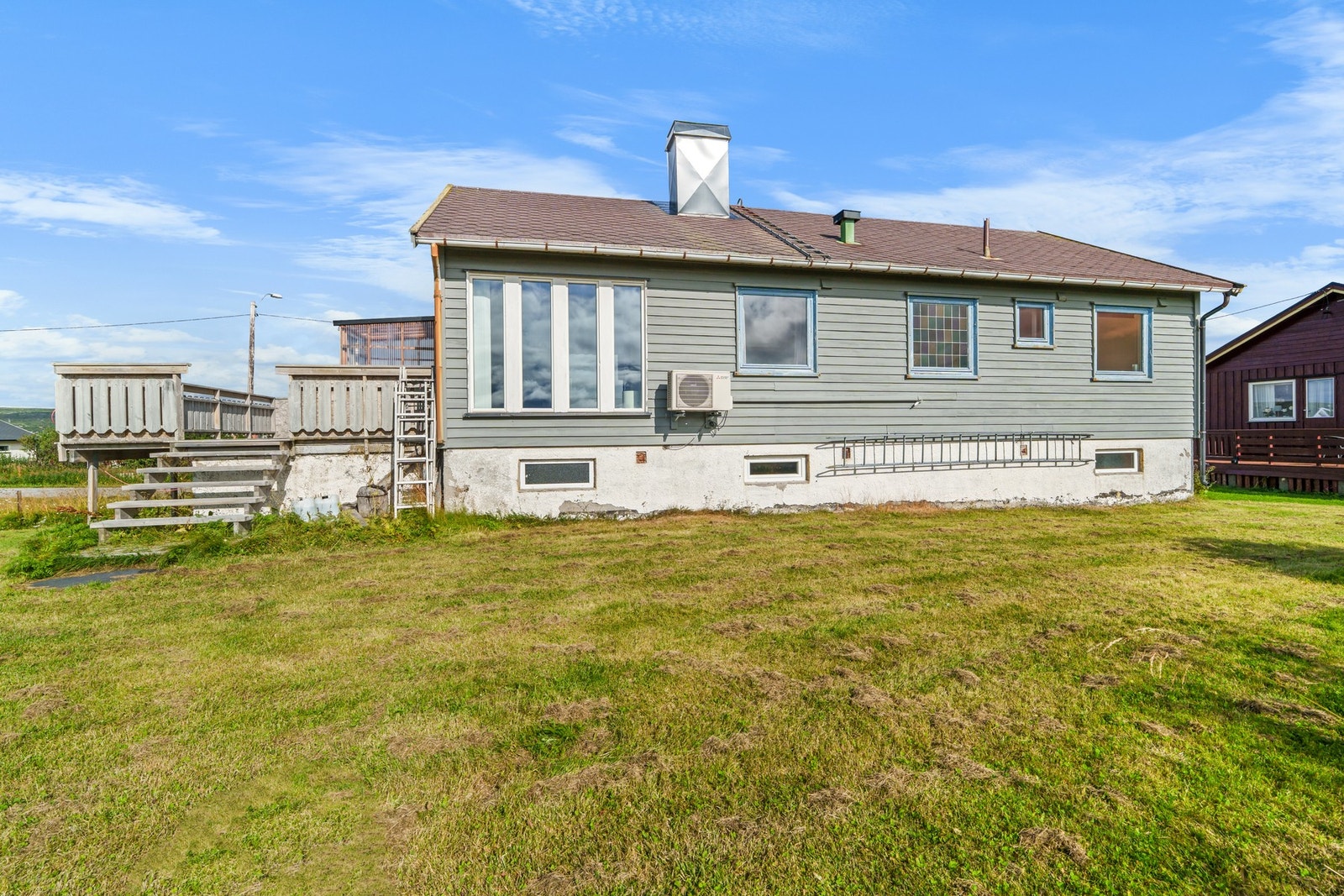 Dette er en innholdsrik enebolig med 3 soverom på Øya. Galleribilde