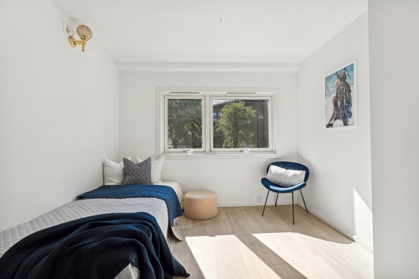 På soverom 2 har du også en praktisk garderobeløsning. Galleribilde