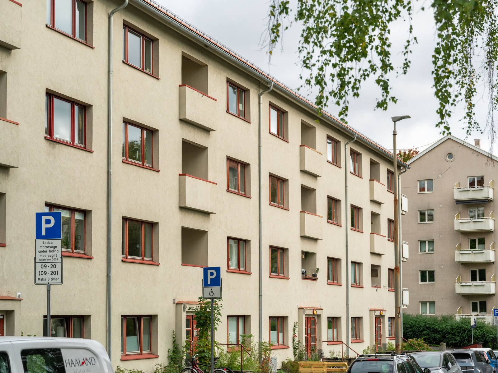 Borettslaget har en god beliggenhet ved Iladalen park, midt mellom Sagene og Alexander Kiellands plass. Galleribilde