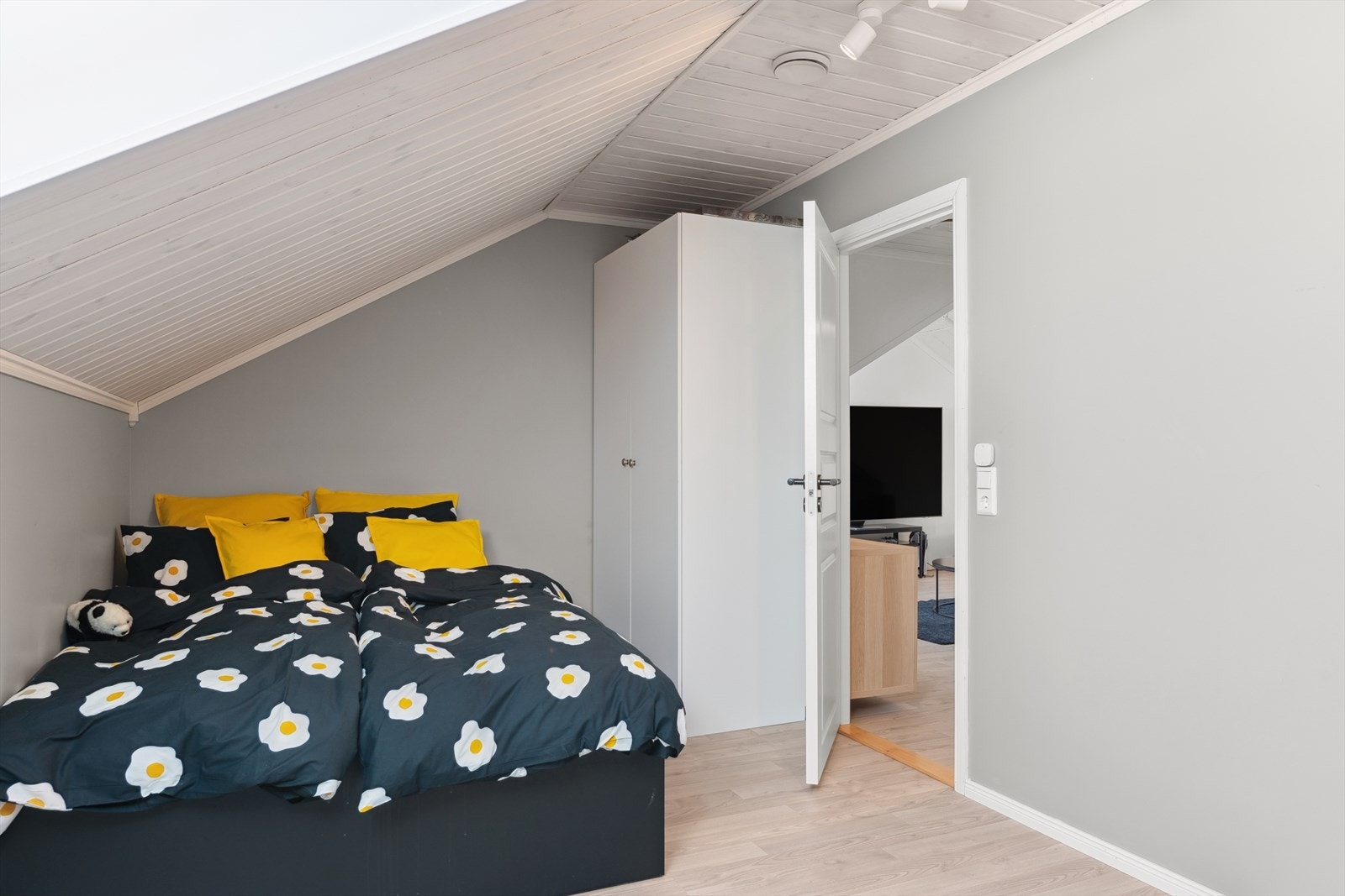 Soverom i 3. etasje/loft. Galleribilde