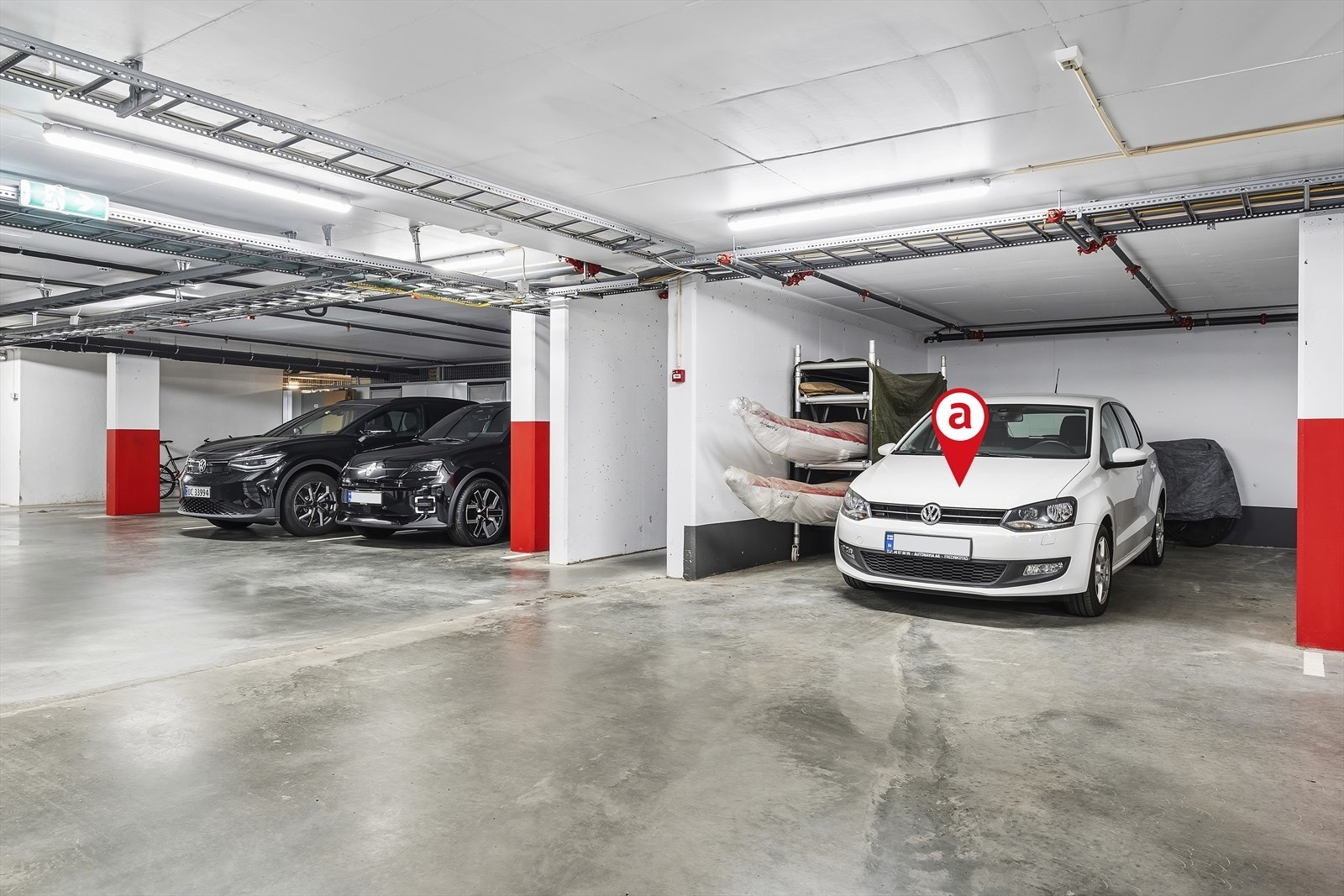 Selger har en ekstra garasjeplass. Denne kan medfølge etter nærmere avtale mot tillegg i pris og overtagelse godt frem i tid. Galleribilde