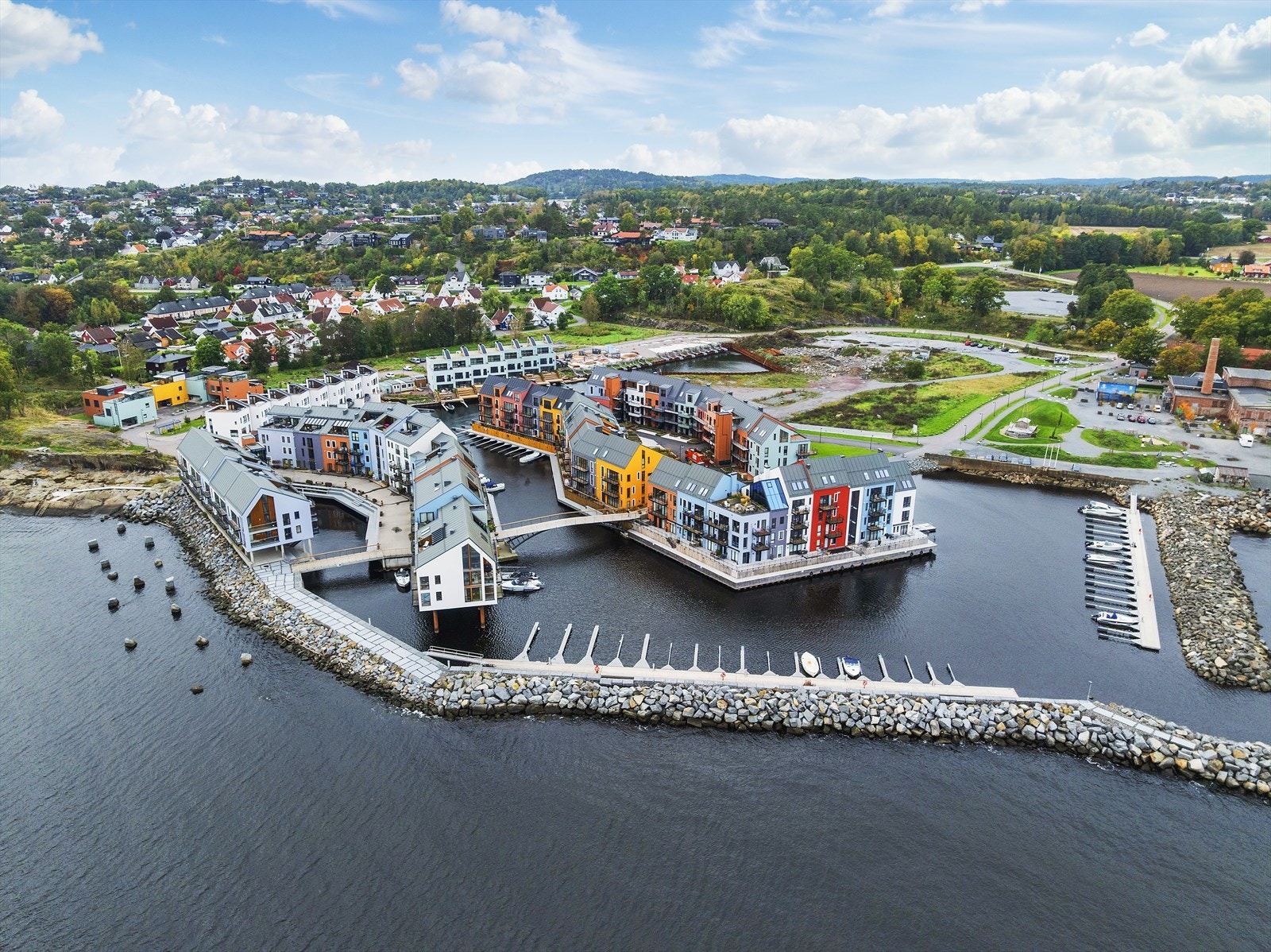 Sjøparken har en fantastisk beliggenhet med kort vei til Stavern Galleribilde
