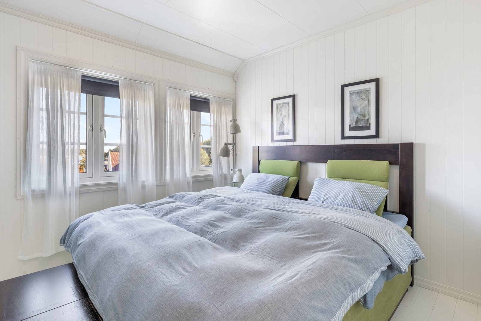 God plass til dobbeltseng Galleribilde