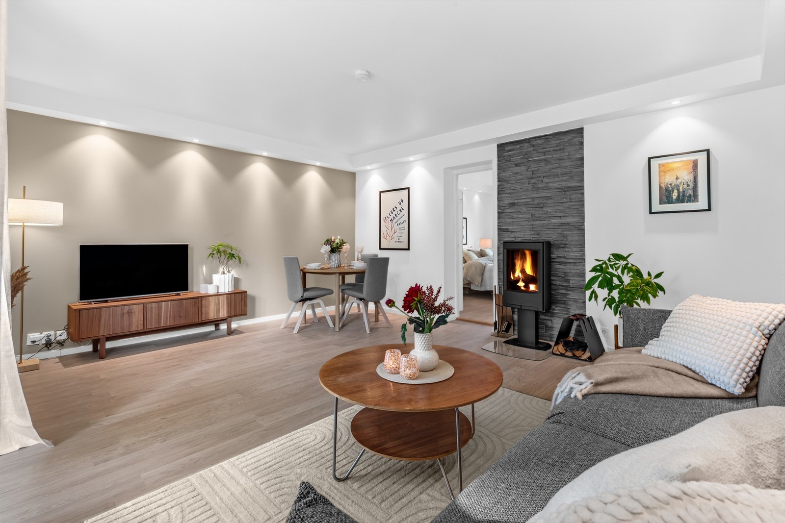 Velkommen til denne herligheten i Marmorveien 15 på populære Lambertseter! Galleribilde