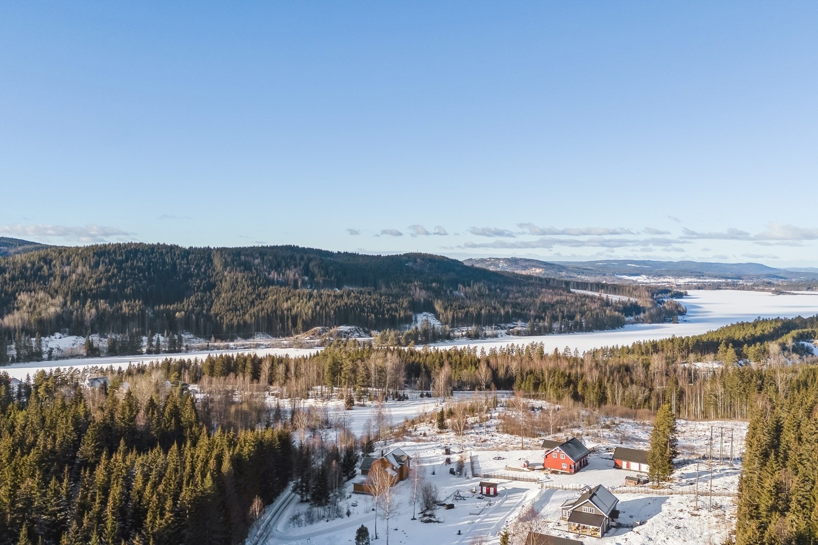 Boligfeltet grenser til LNRF-områder, som gir feltet en landlig følelse Galleribilde
