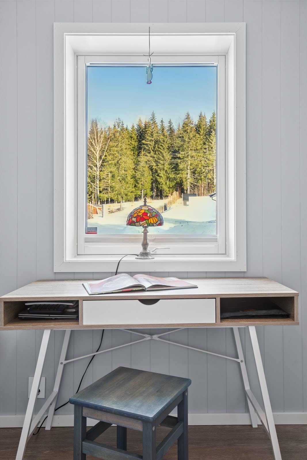 Arbeidsplass med fin utsikt Galleribilde