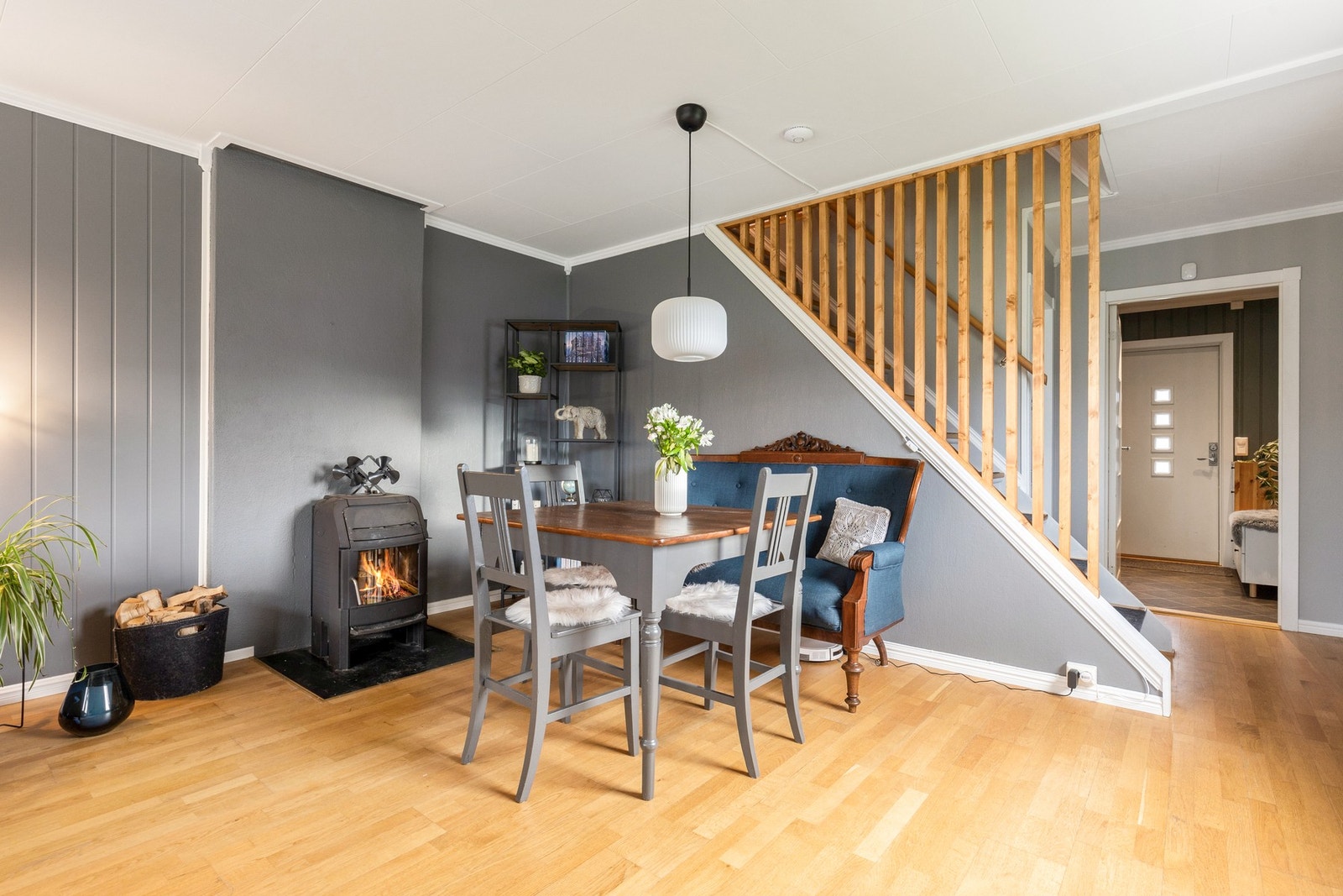 Her får du en god planløsning som gjør det enkelt for ny eier å sette sitt eget preg på inventar Galleribilde