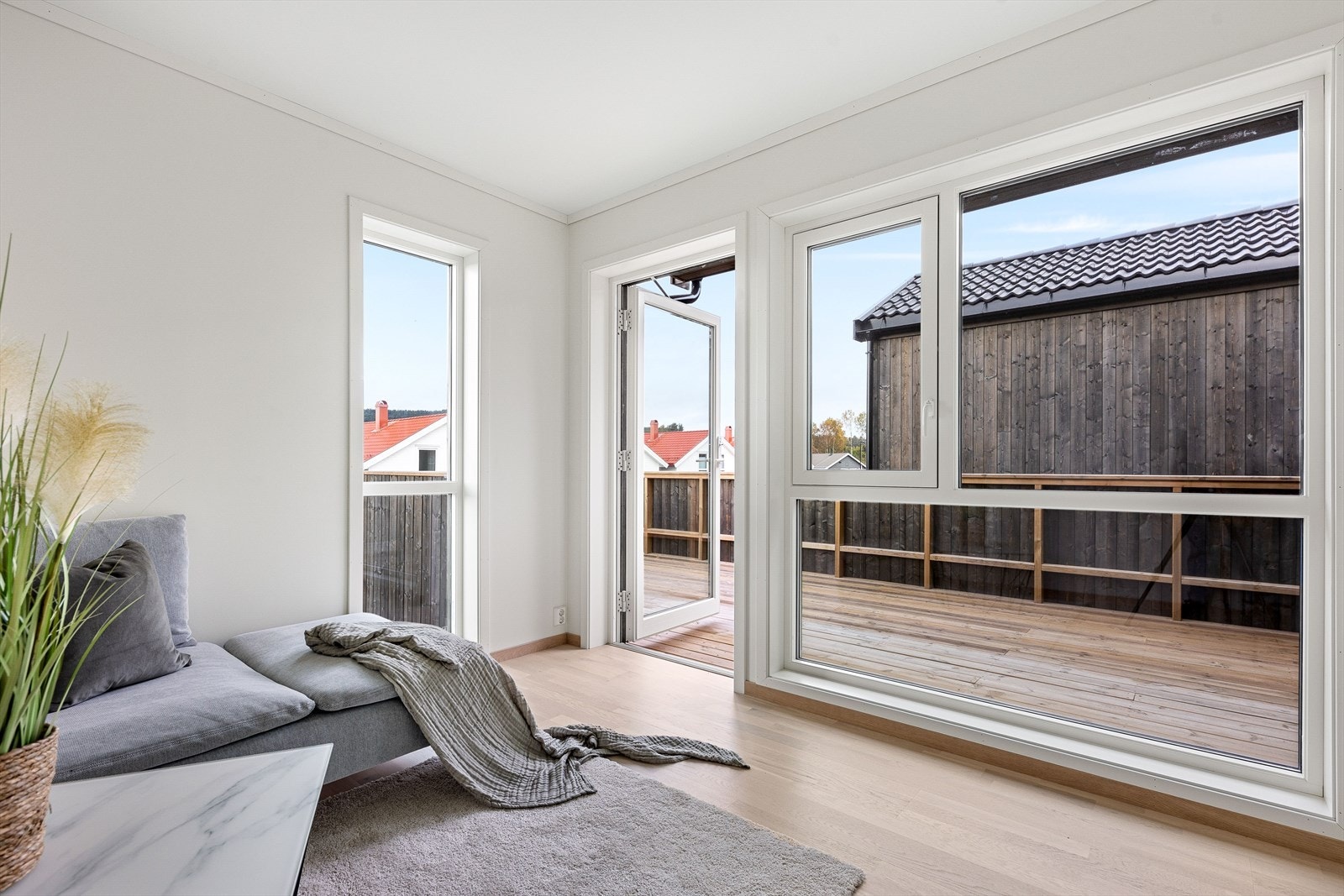 Soveromekstra rom i 2 etg. med dør ut til veranda Galleribilde