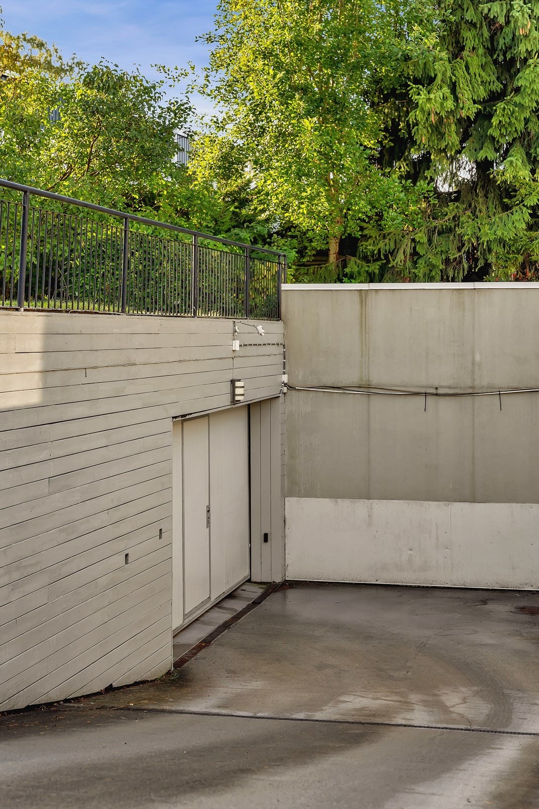 Støpt adkomst til garasjen med varmekabler Galleribilde