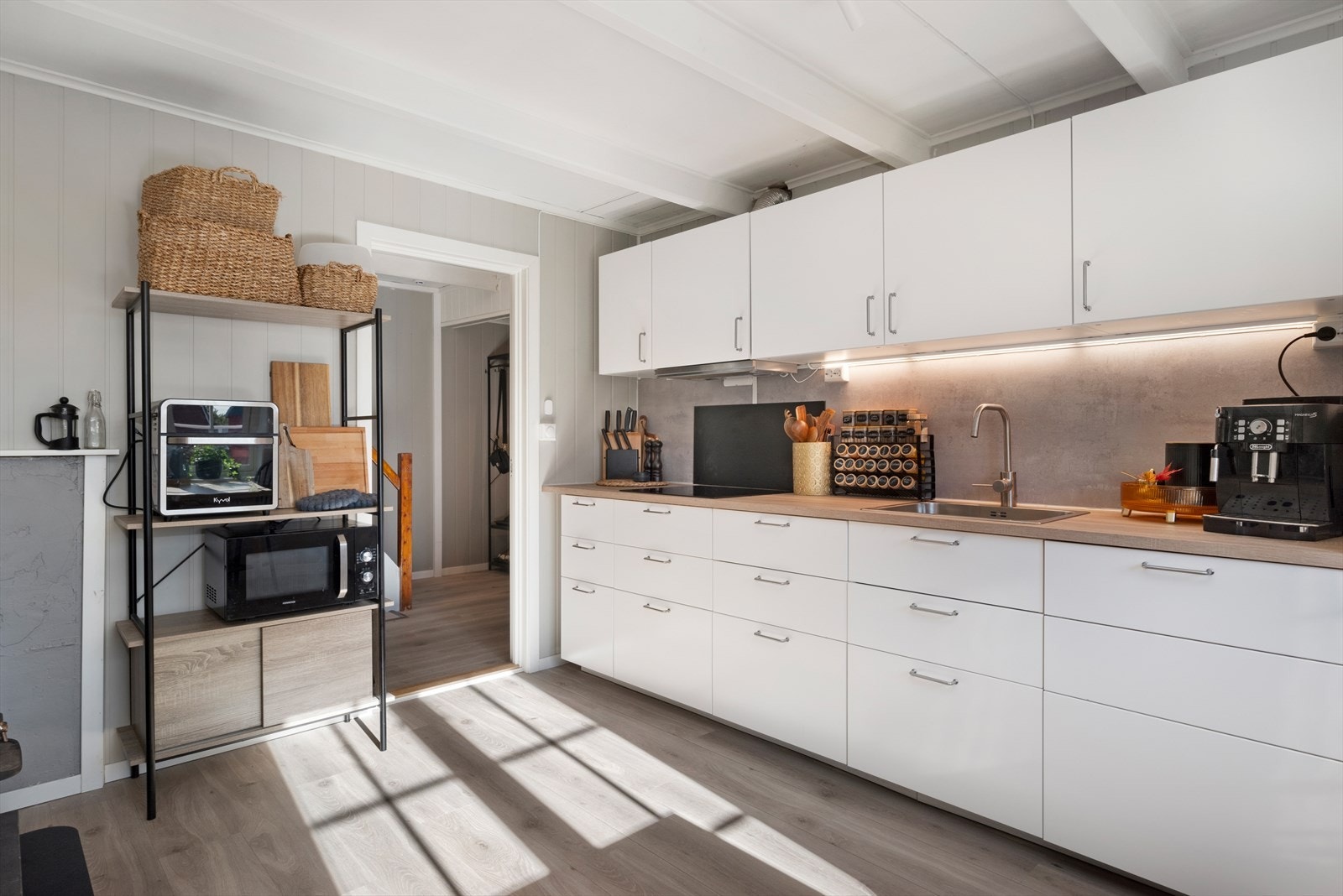 Kjøkkenet ble oppgradert i 2025 og er vurdert til tilstandsgrad 1 av takstmann. Galleribilde