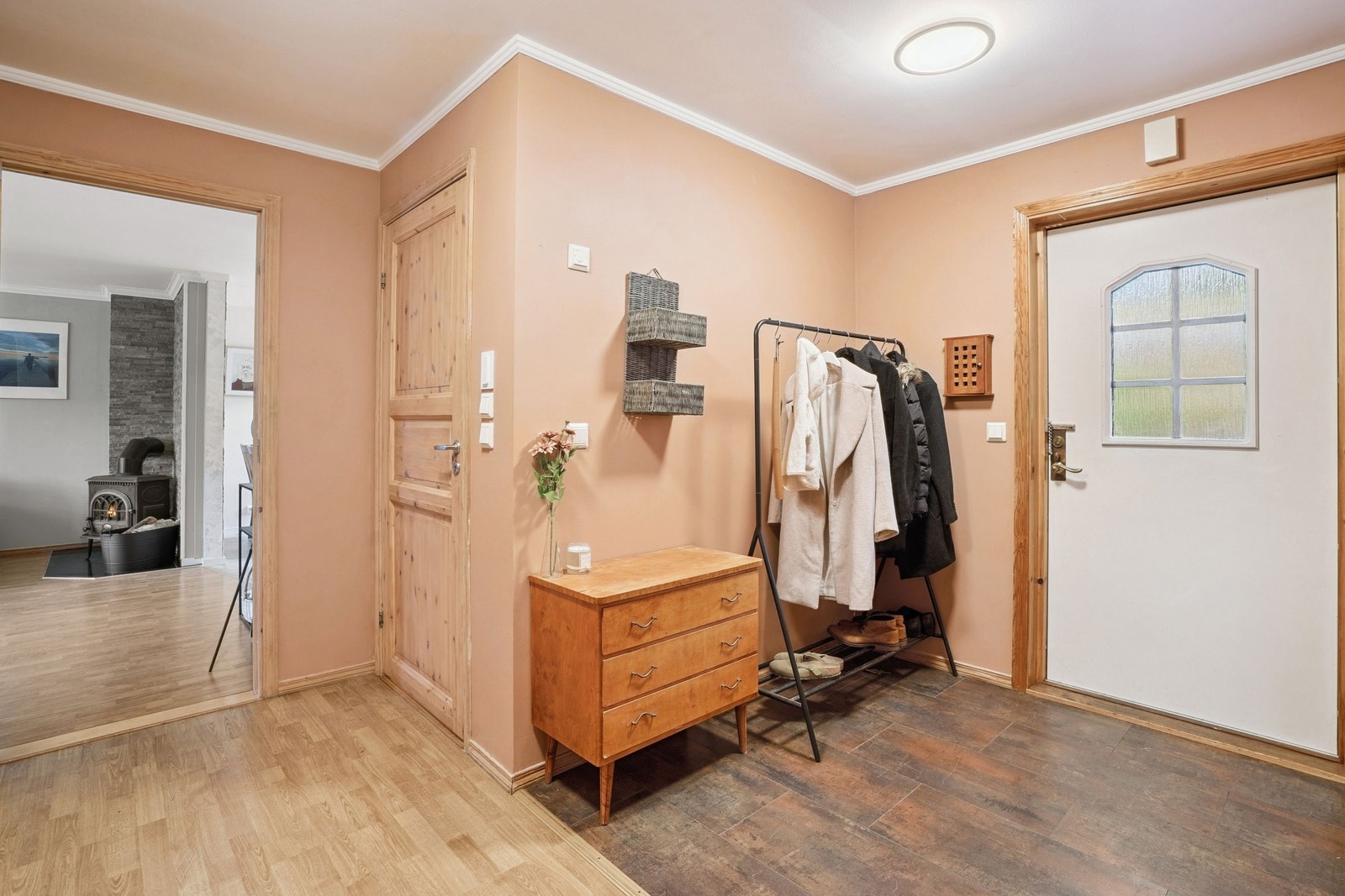 Lys og romslig gang Galleribilde