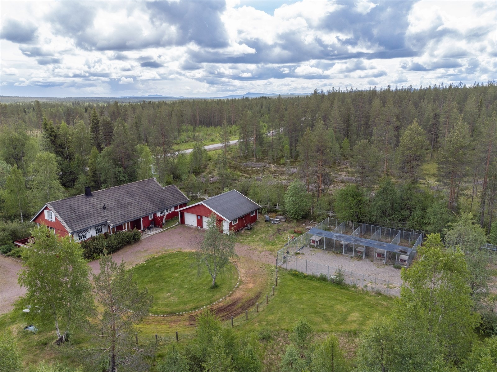 Eiendommen er tidligere benyttet som hundeskole Galleribilde