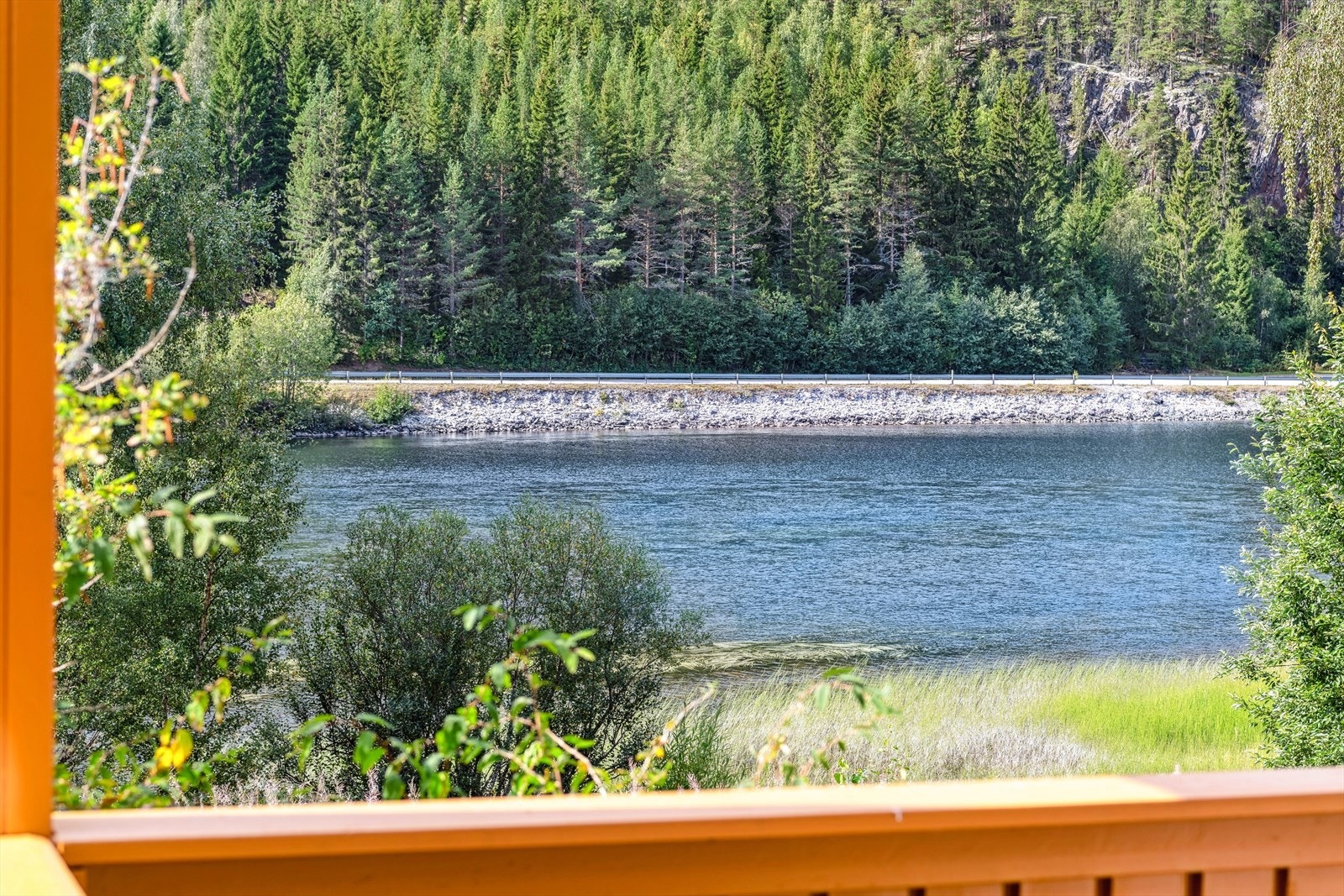 Utsikt mot Lomnessjøen Galleribilde