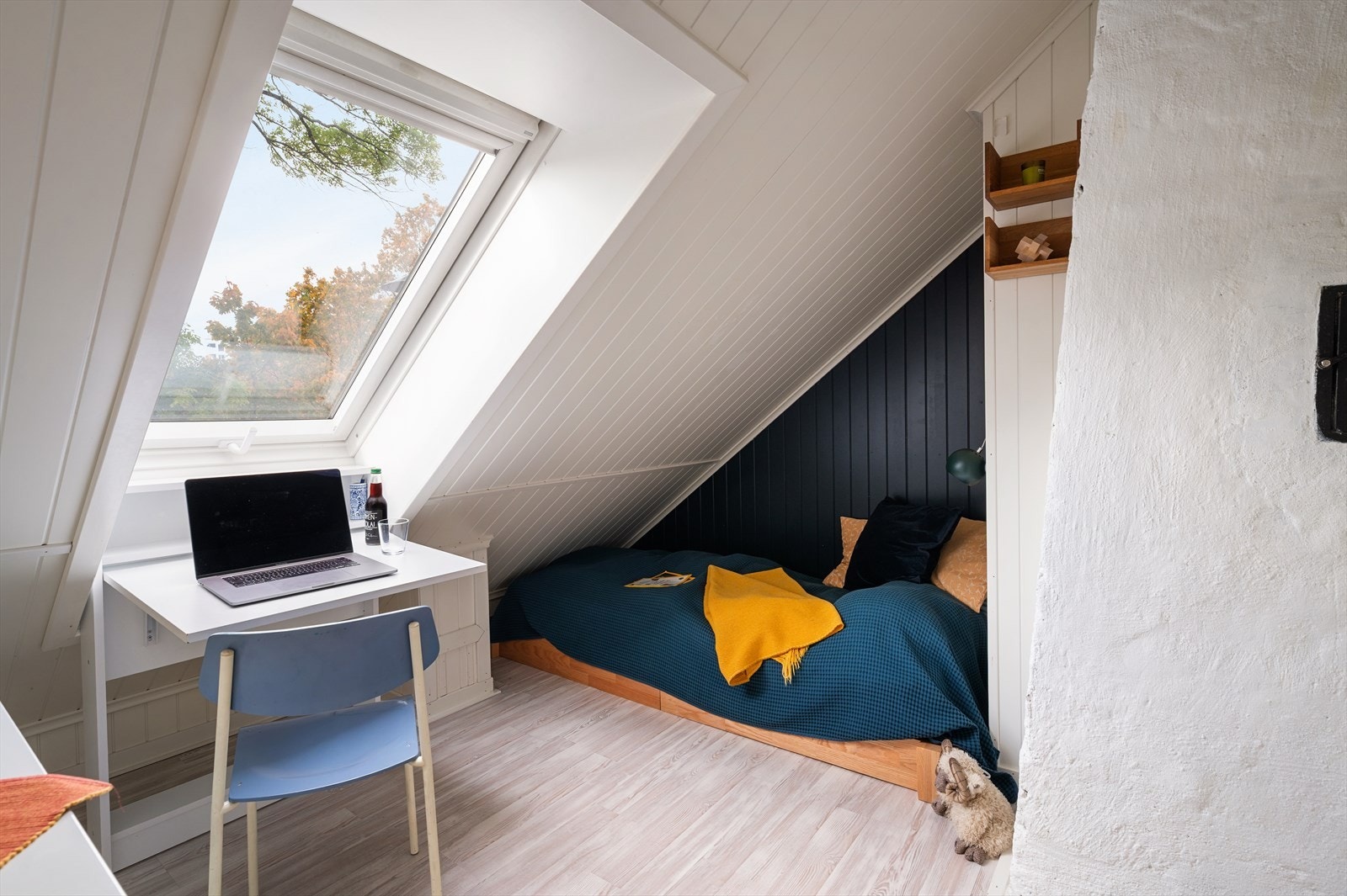 Velux-takvindu gir godt lysinnslipp. Galleribilde