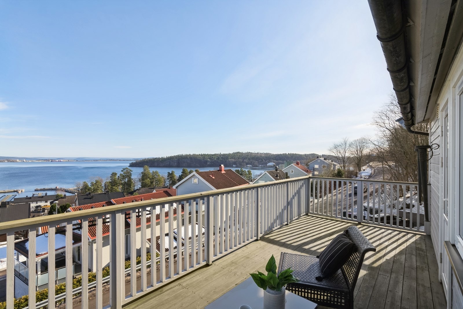 Her er det bare å sitte å nyte soloppgangen Galleribilde