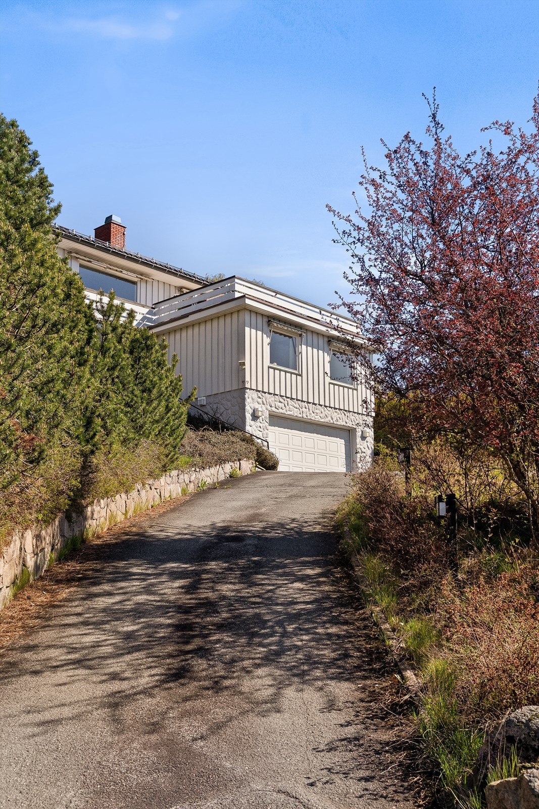 Varmekabler i oppkjørsel og i trapper. Galleribilde