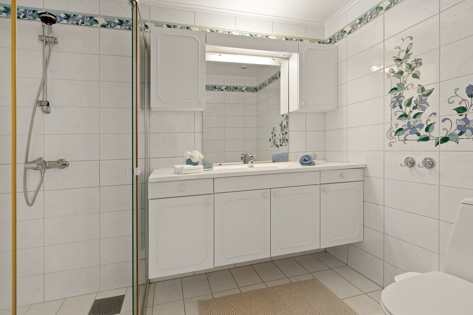 Bad/wc 3 - med tilgang fra gangen. Galleribilde