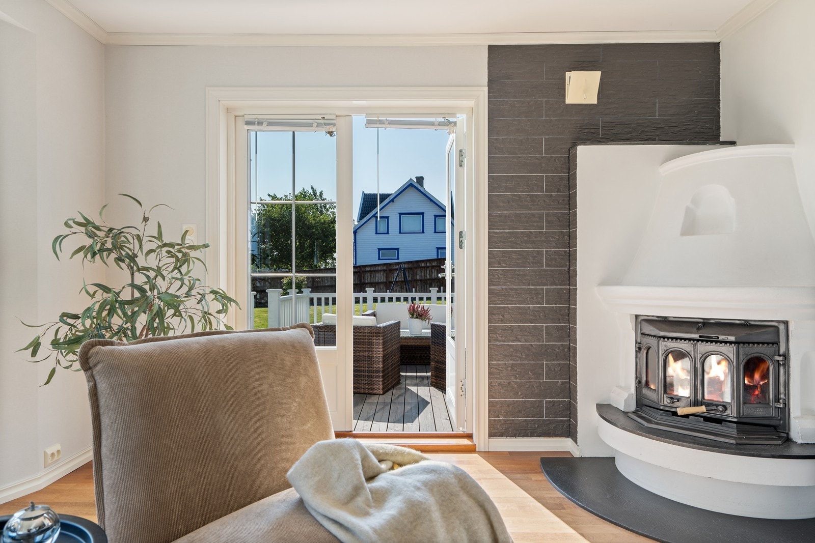 Utgang til østvendt terrasse Galleribilde