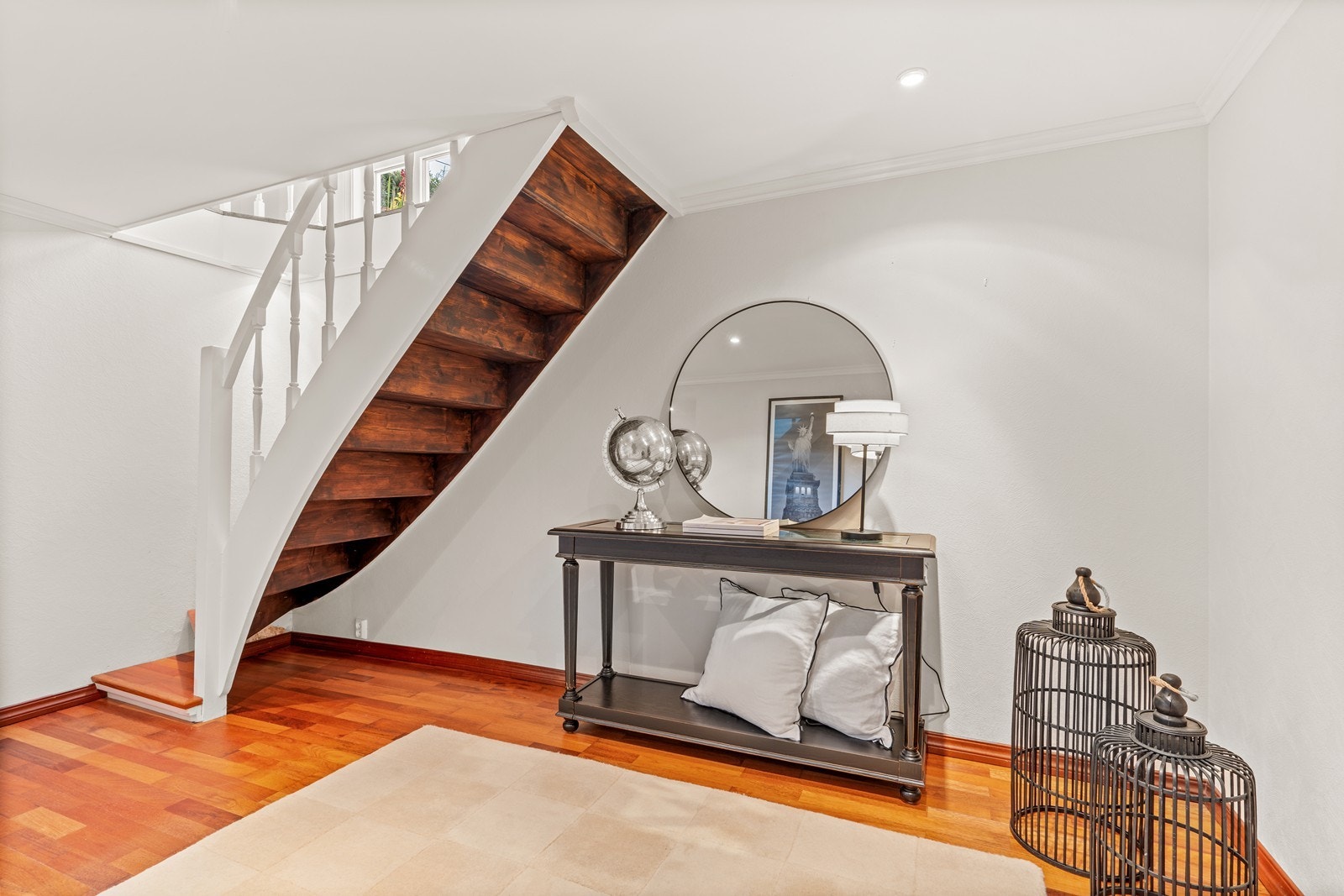 Gang i underetasjen Galleribilde