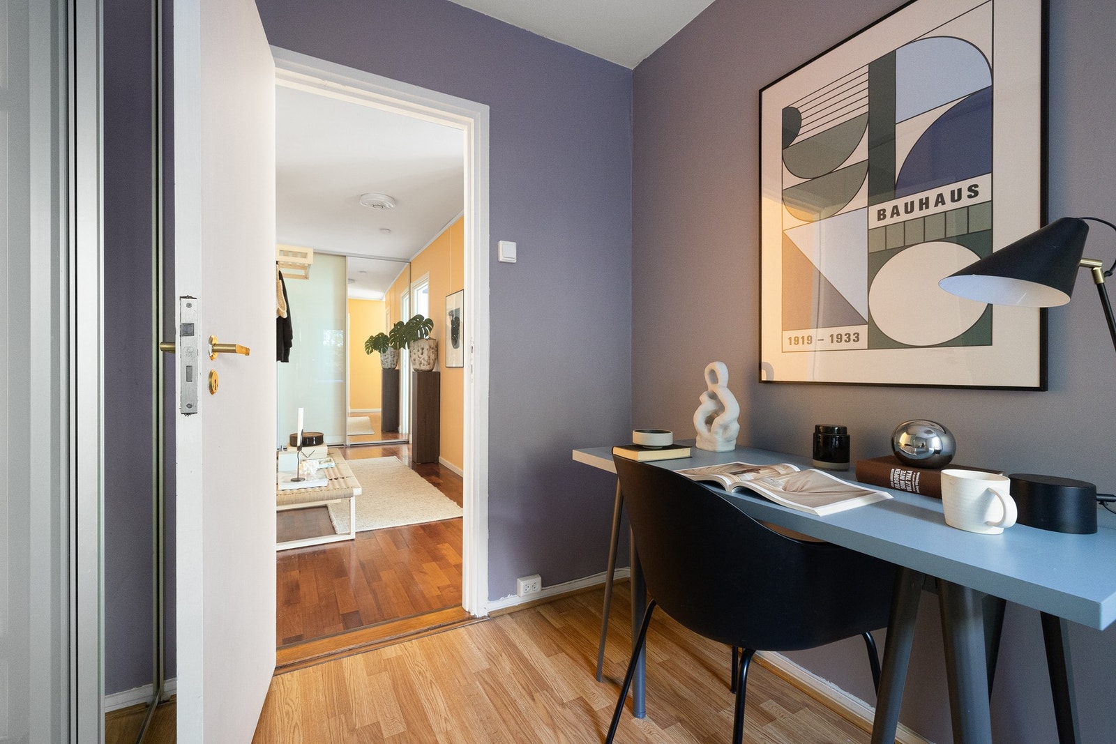 For ekstra oppbevaringsplass følger det med to boder i underetasjen på hhv. 3,5 kvm og 3,8 kvm. Galleribilde