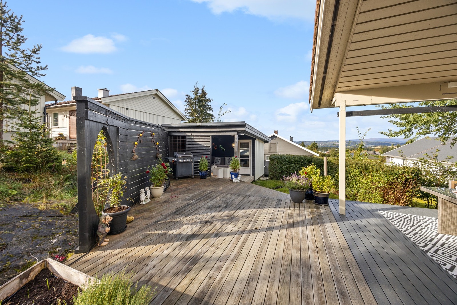 Stor og innbydende terrasse på ca. 44 kvm. Galleribilde